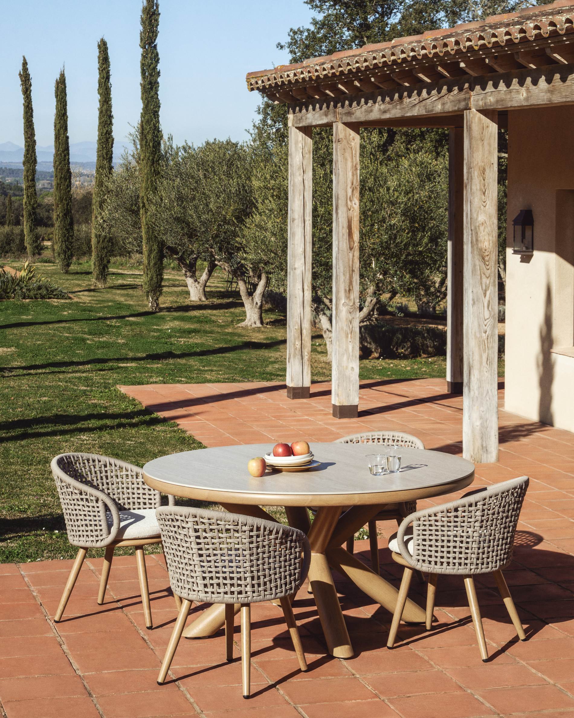 Záhradná stolička LIDARIO taupe