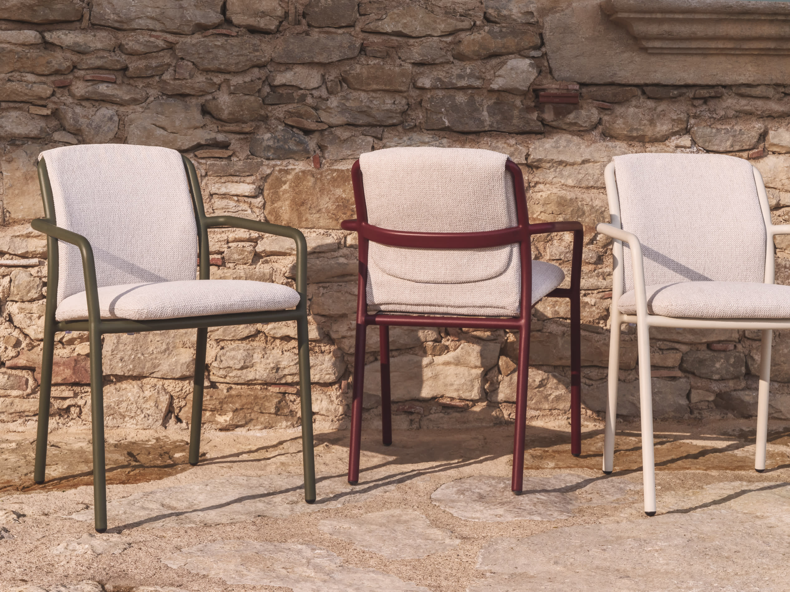 LINOSA Garden Chair Beige with Green Base