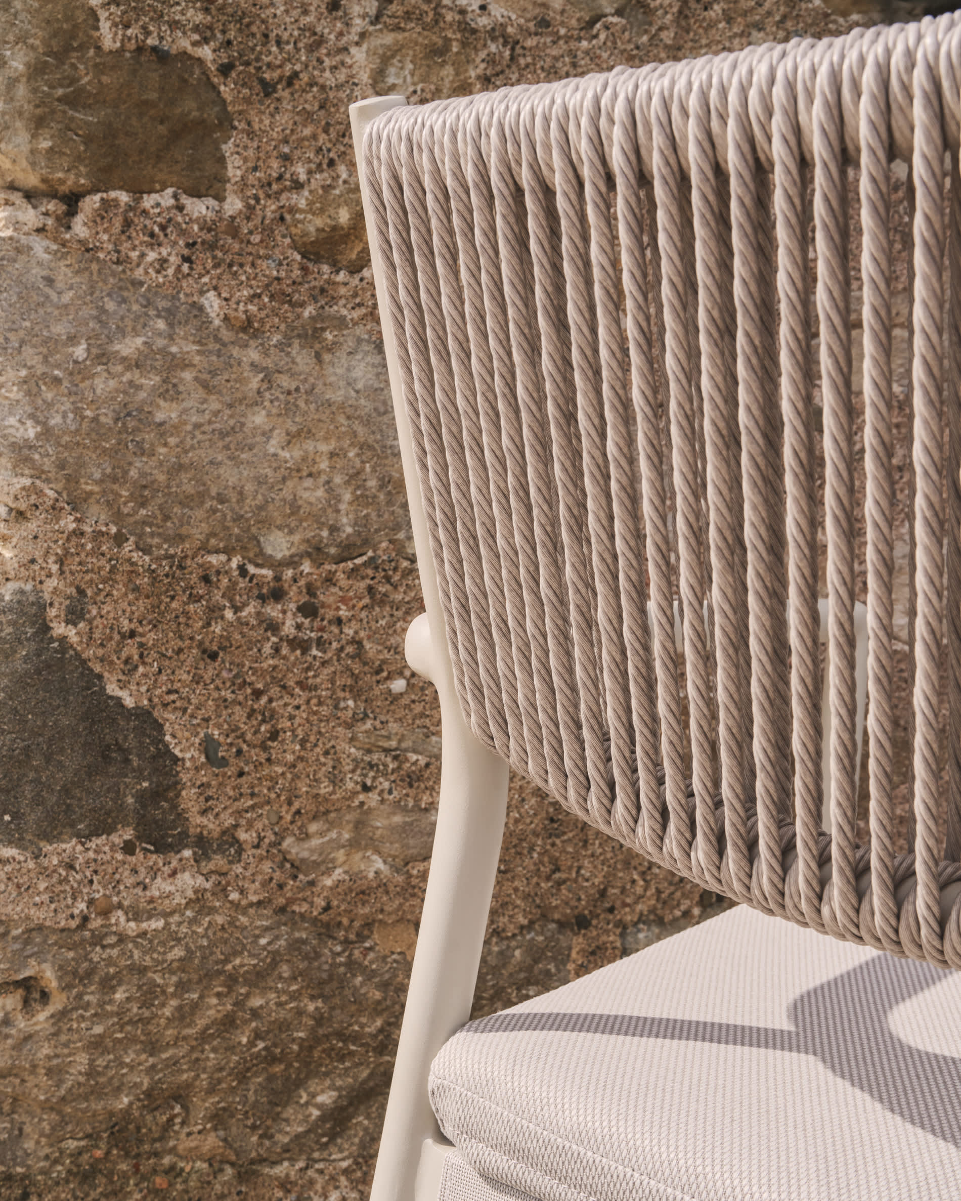 Záhradná stolička ARGASI ecru