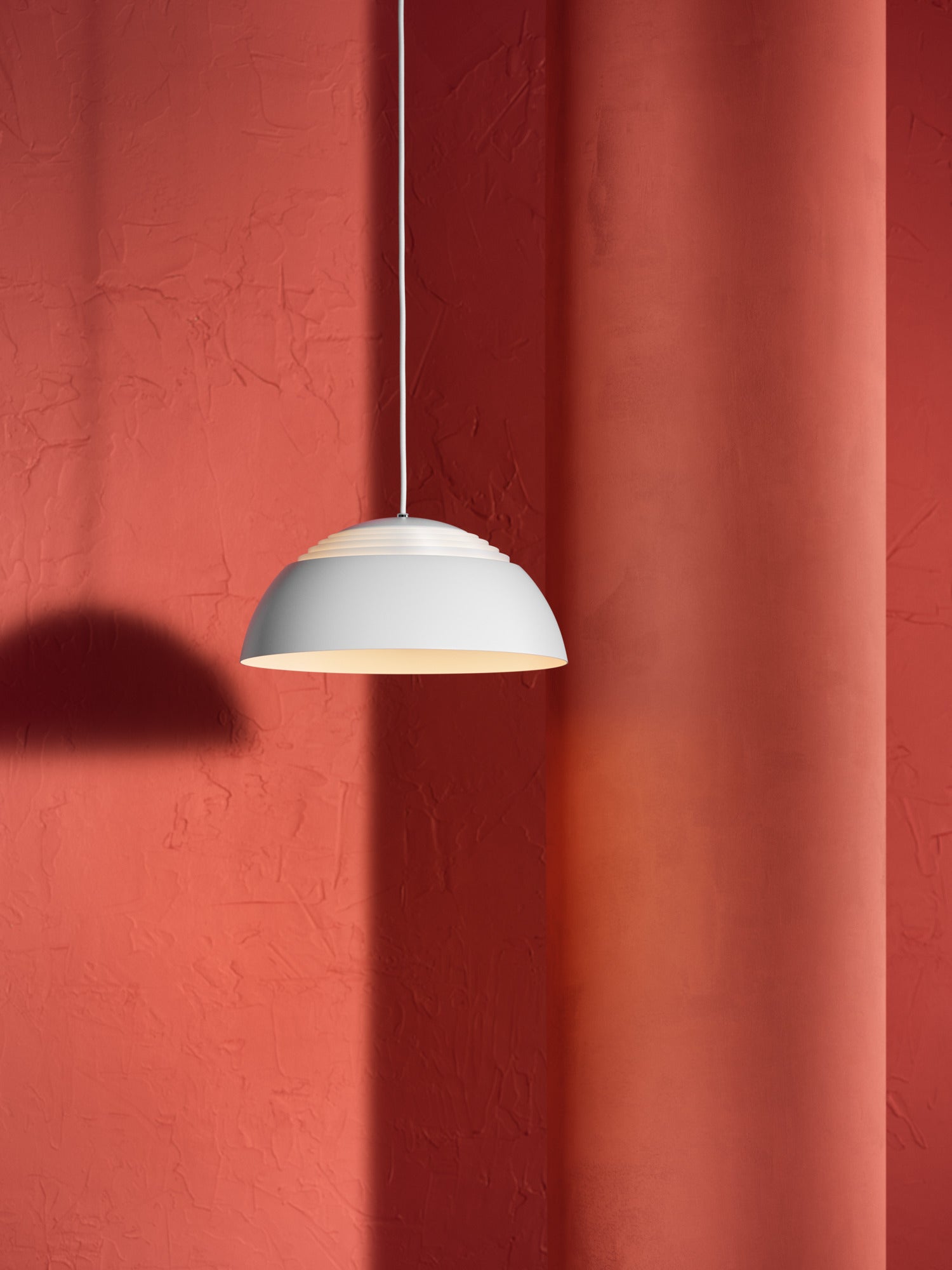 Závesná lampa AJ ROYAL biela