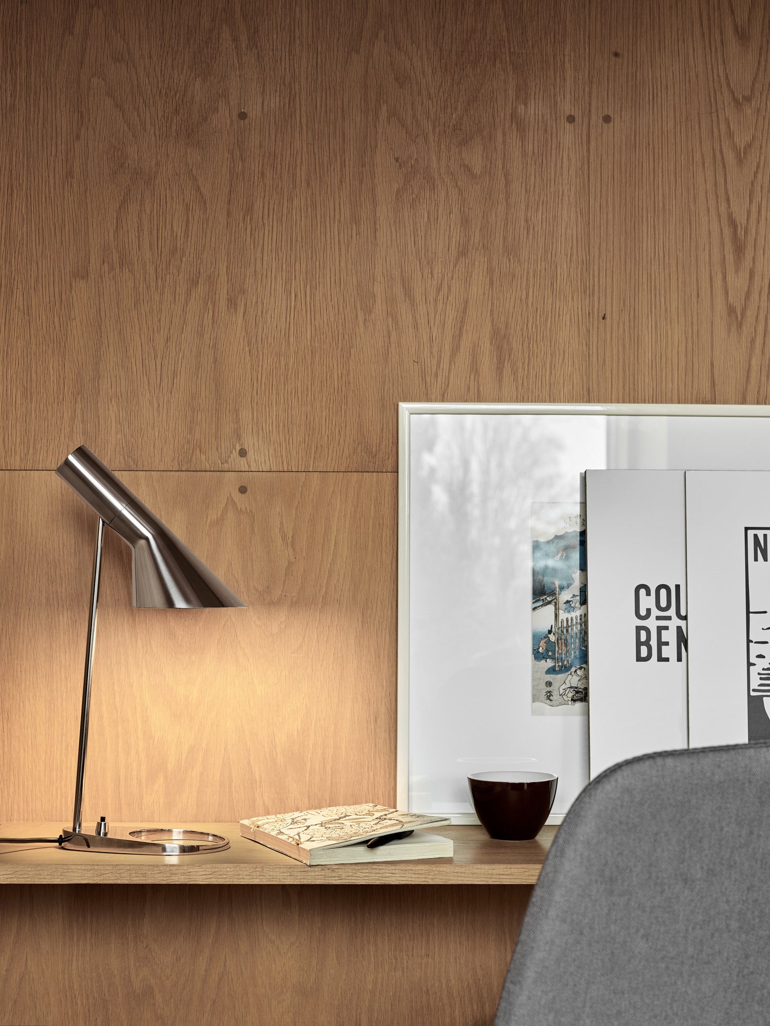 Stolná lampa AJ leštená nerezová oceľ