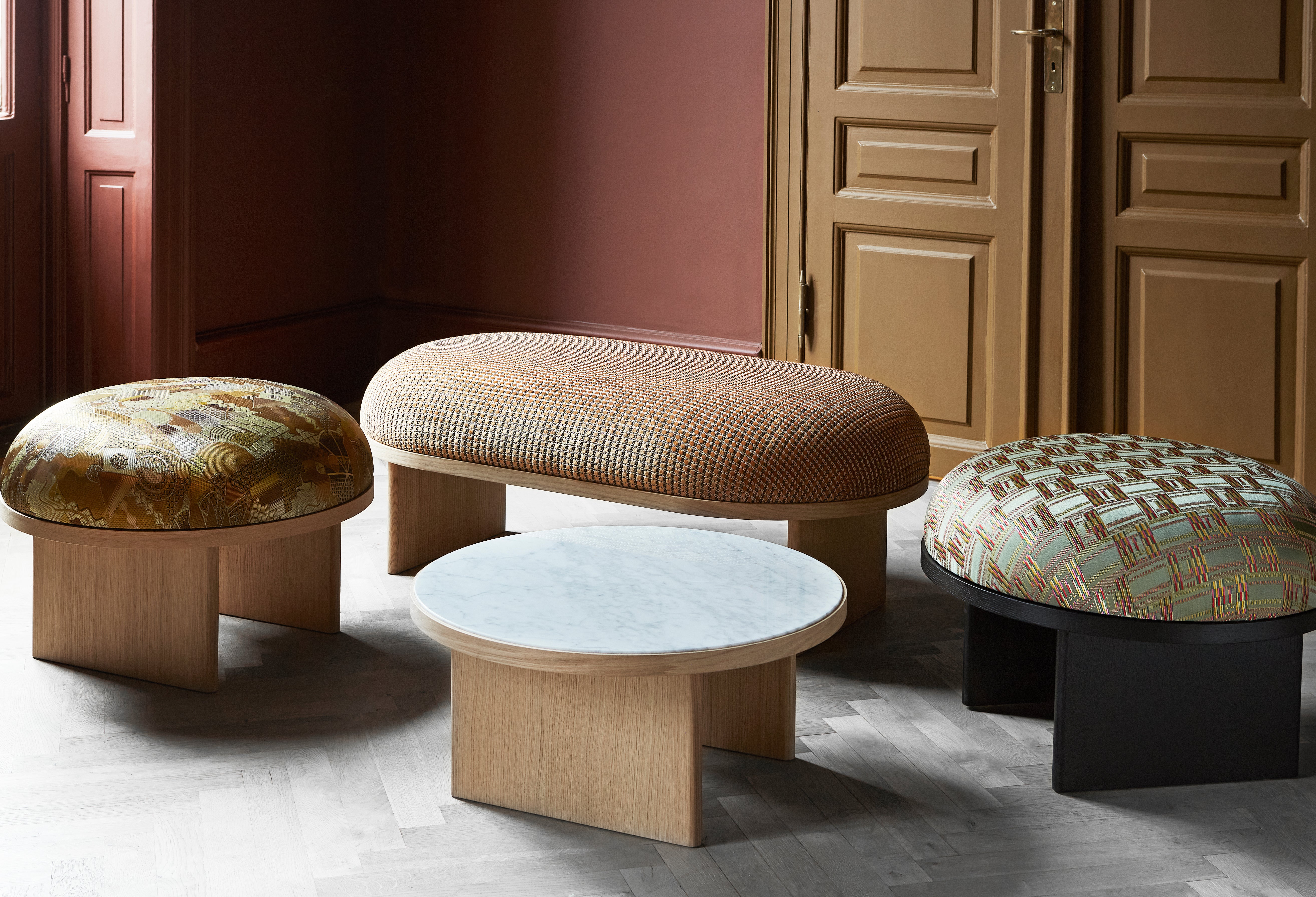 Kávový stolík ANZA dubová dyha s bielym mramorom