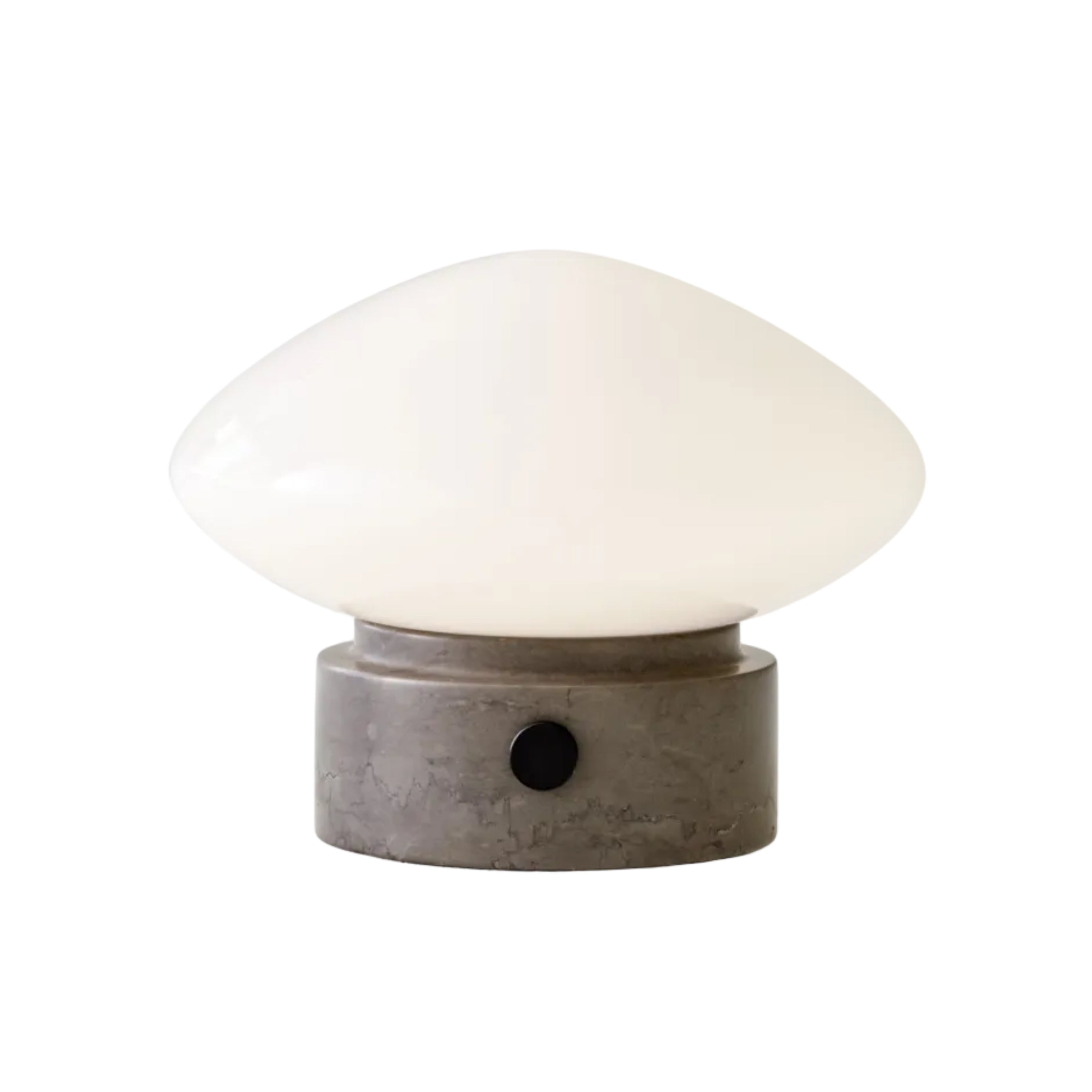 Prenosná lampa MIST AP21 so skleneným tienidlom a šedou mramorovou základňou.