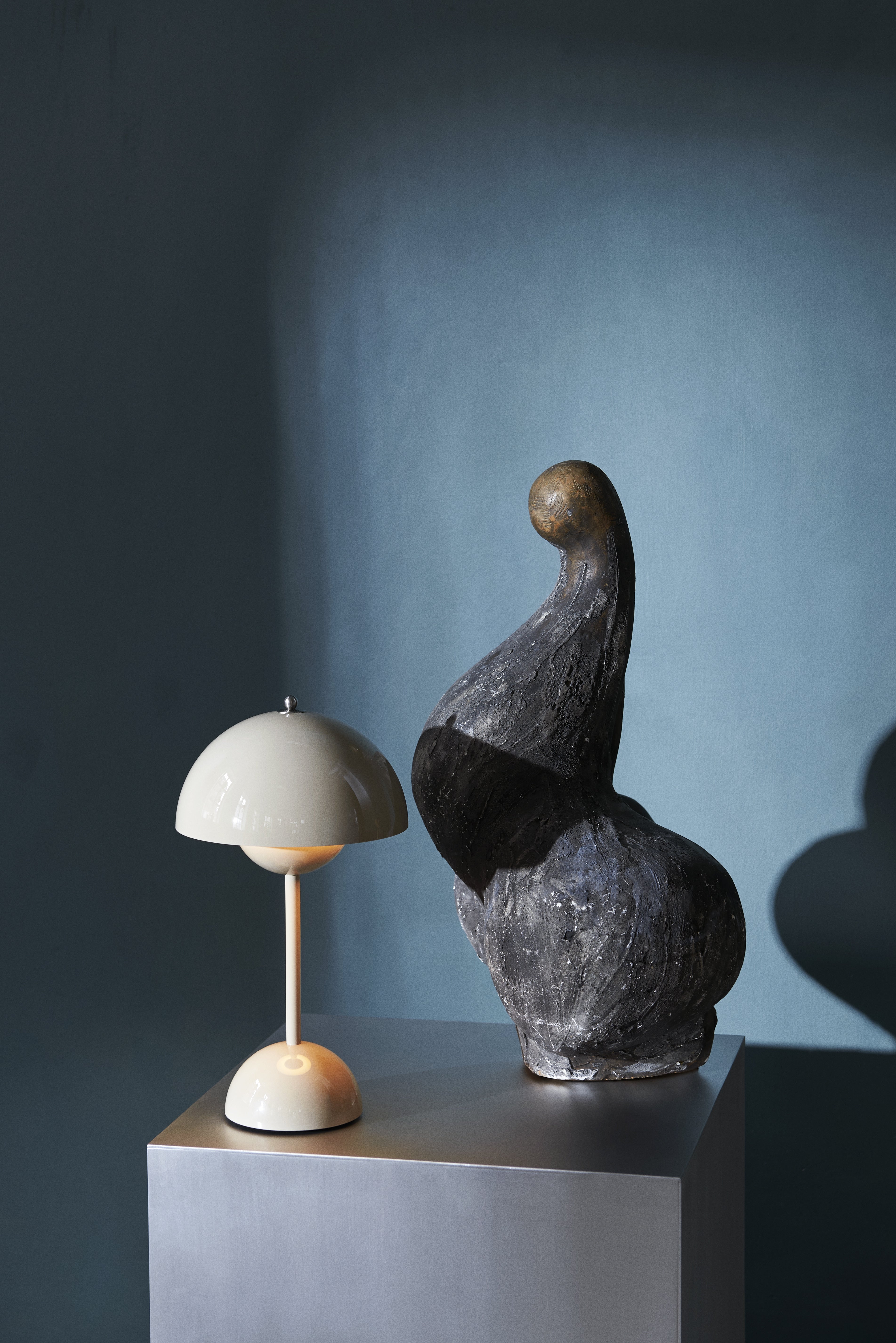 Prenosná lampa FLOWERPOT VP9 šedobéžová