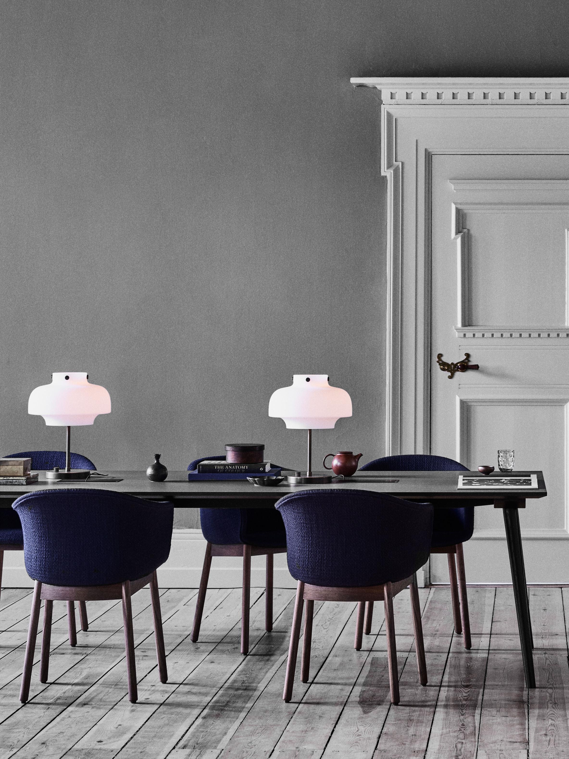 Stolná lampa COPENHAGEN SC13 opálový tienidlo s bronzovou mosadznou základňou