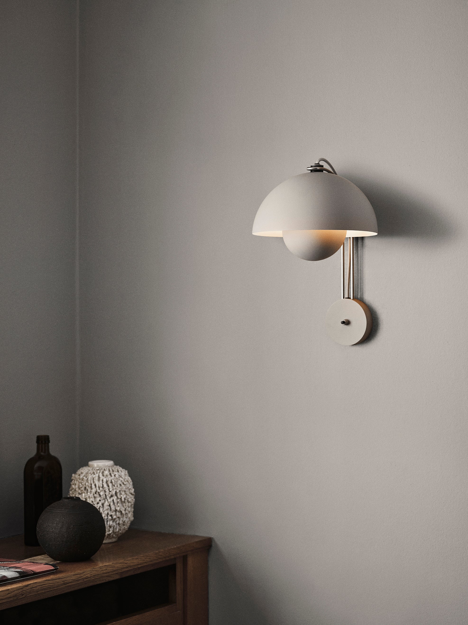Nástenná lampa FLOWERPOT VP8 matná biela