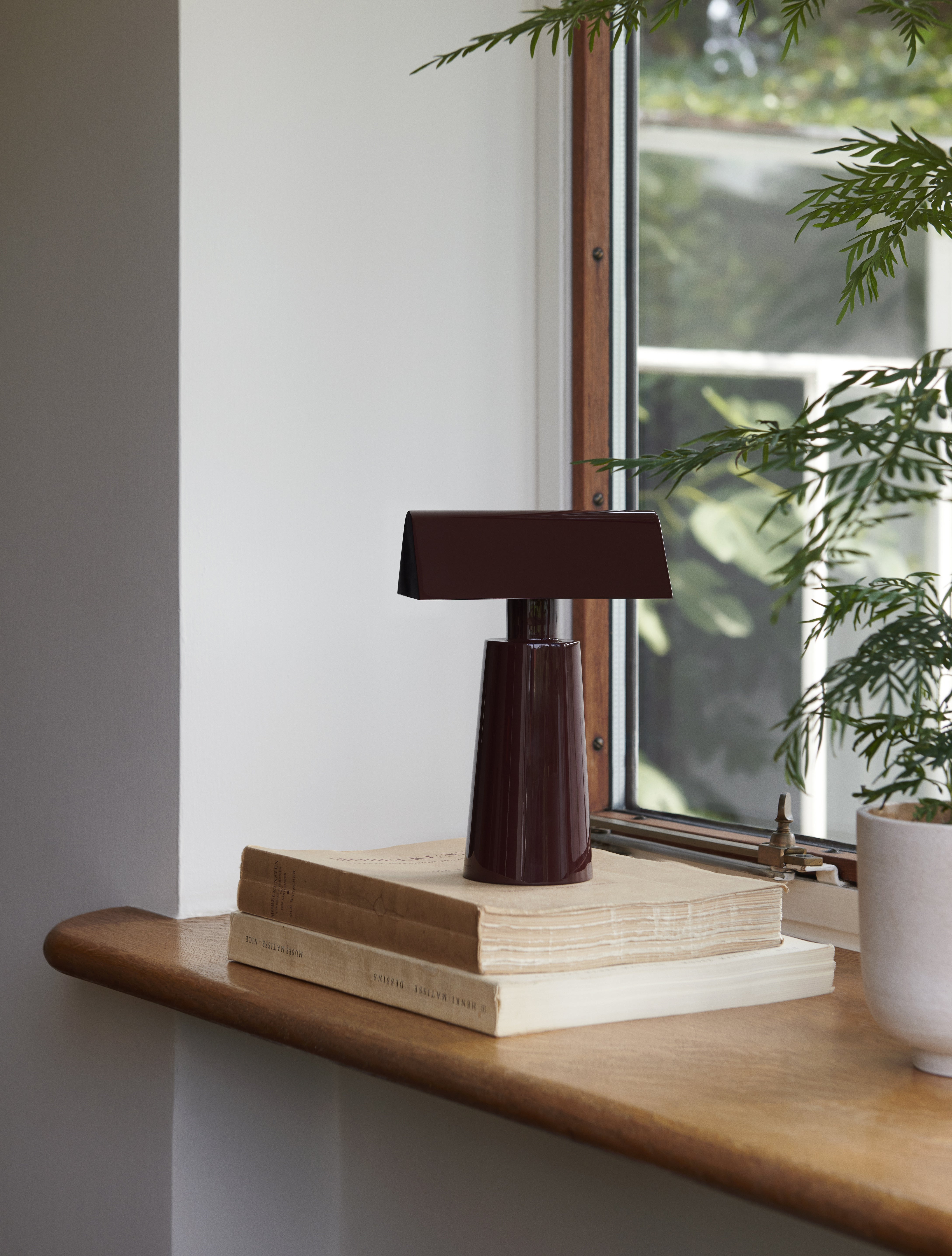 Prenosná lampa CARET MF1 bordová