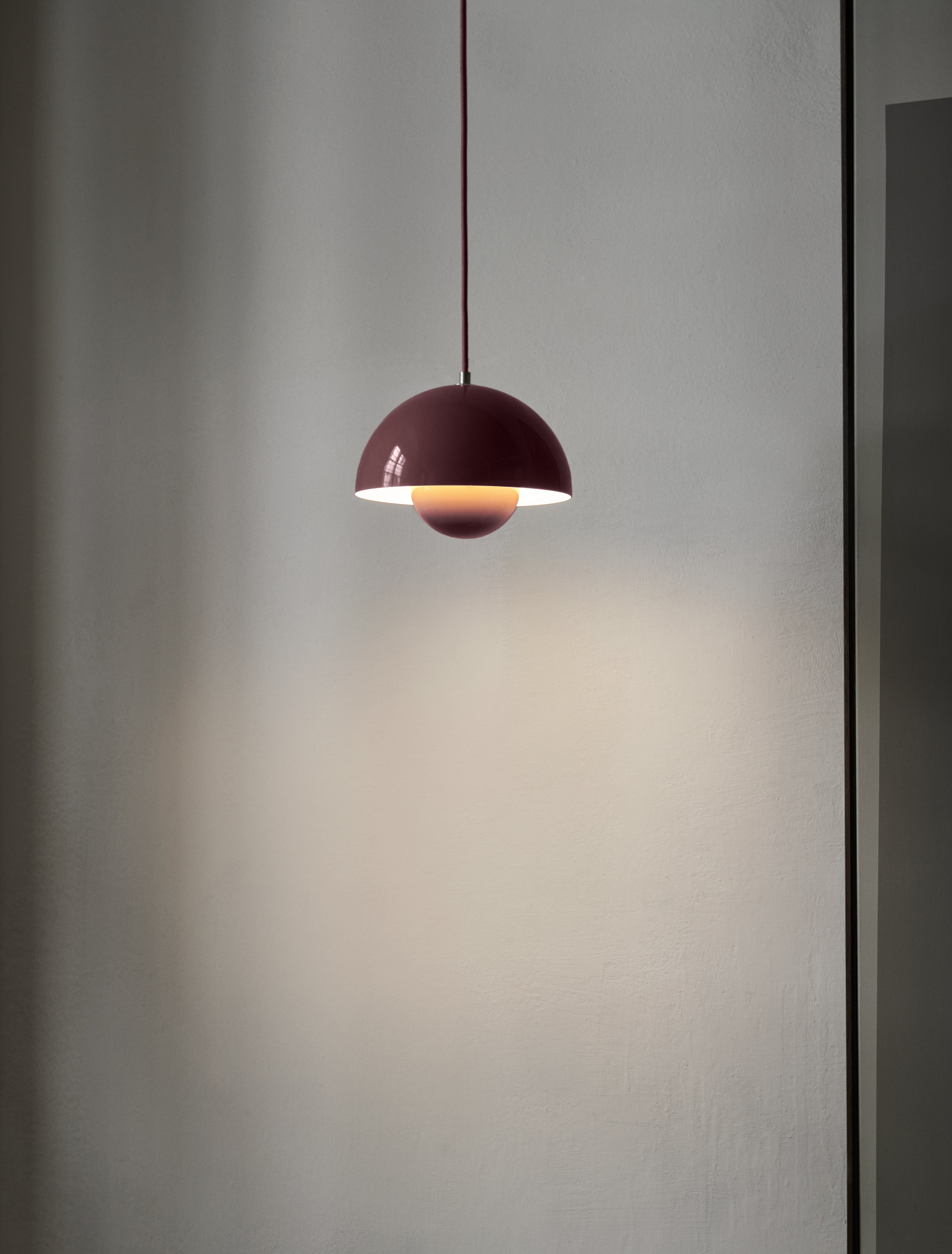 Lampa visiacá FLOWERPOT fuksijová