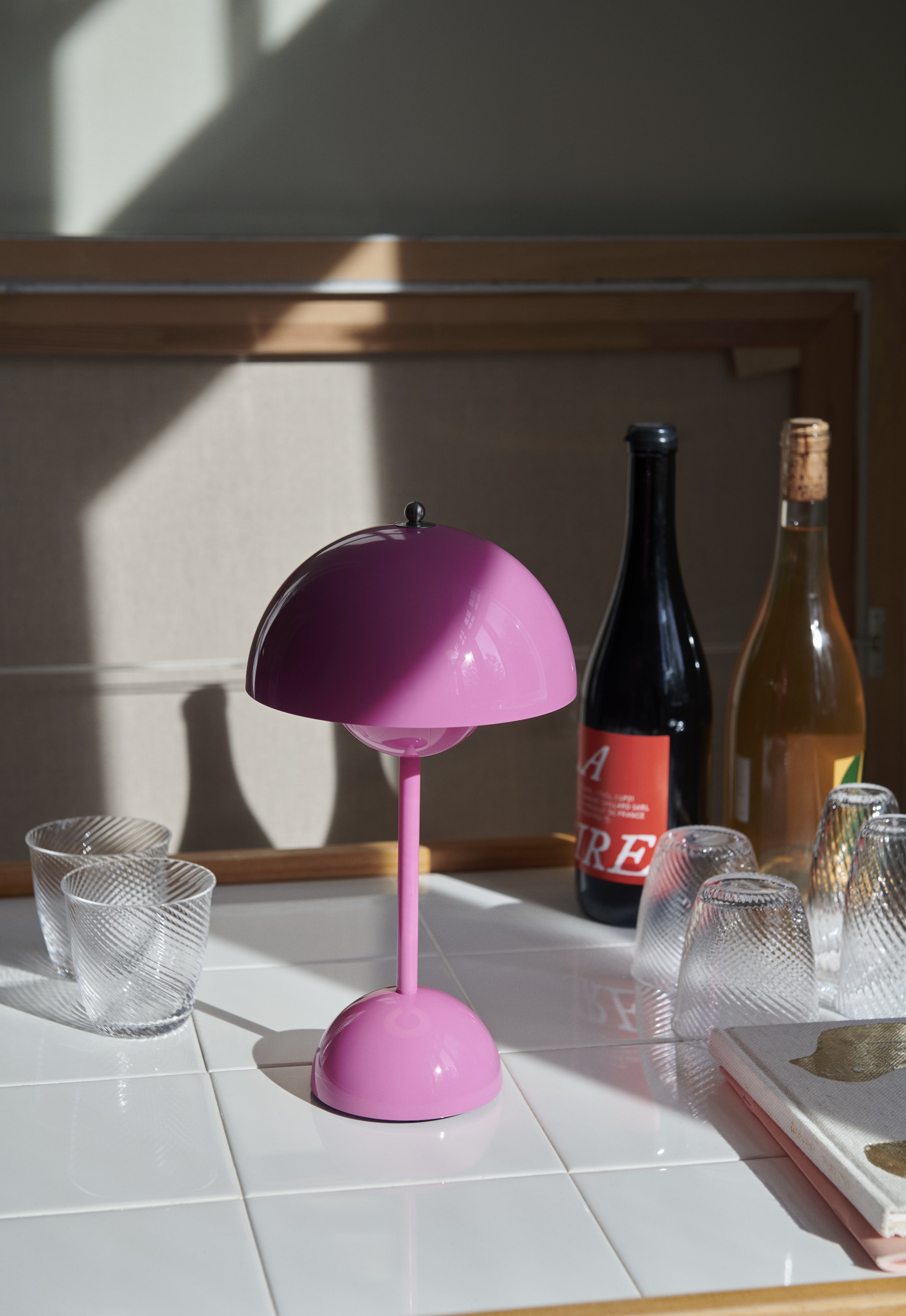 Prenosná lampa FLOWERPOT VP9 fuksiová