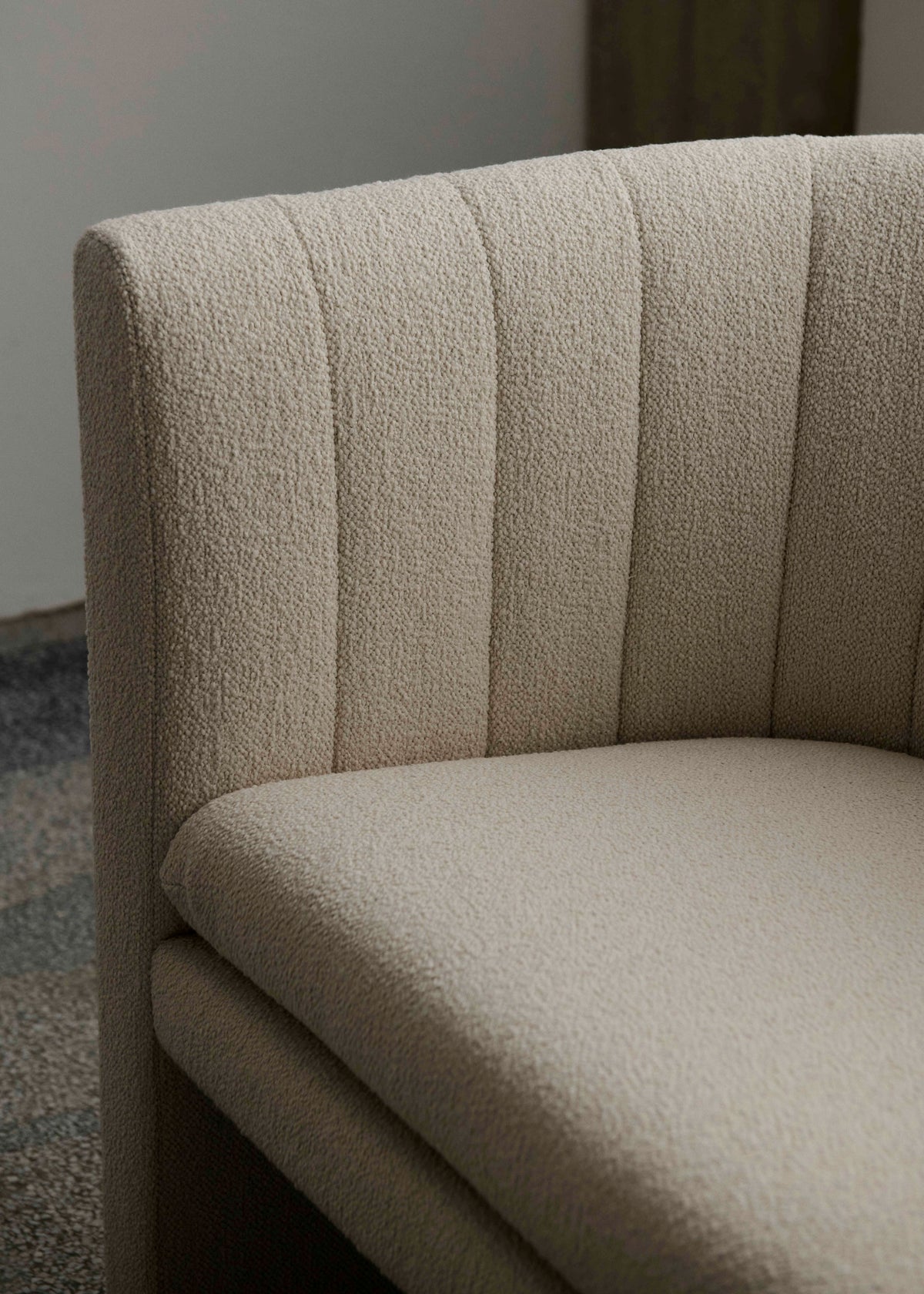 Sofa pre 3 osoby LOAFER SC26 čalúnená