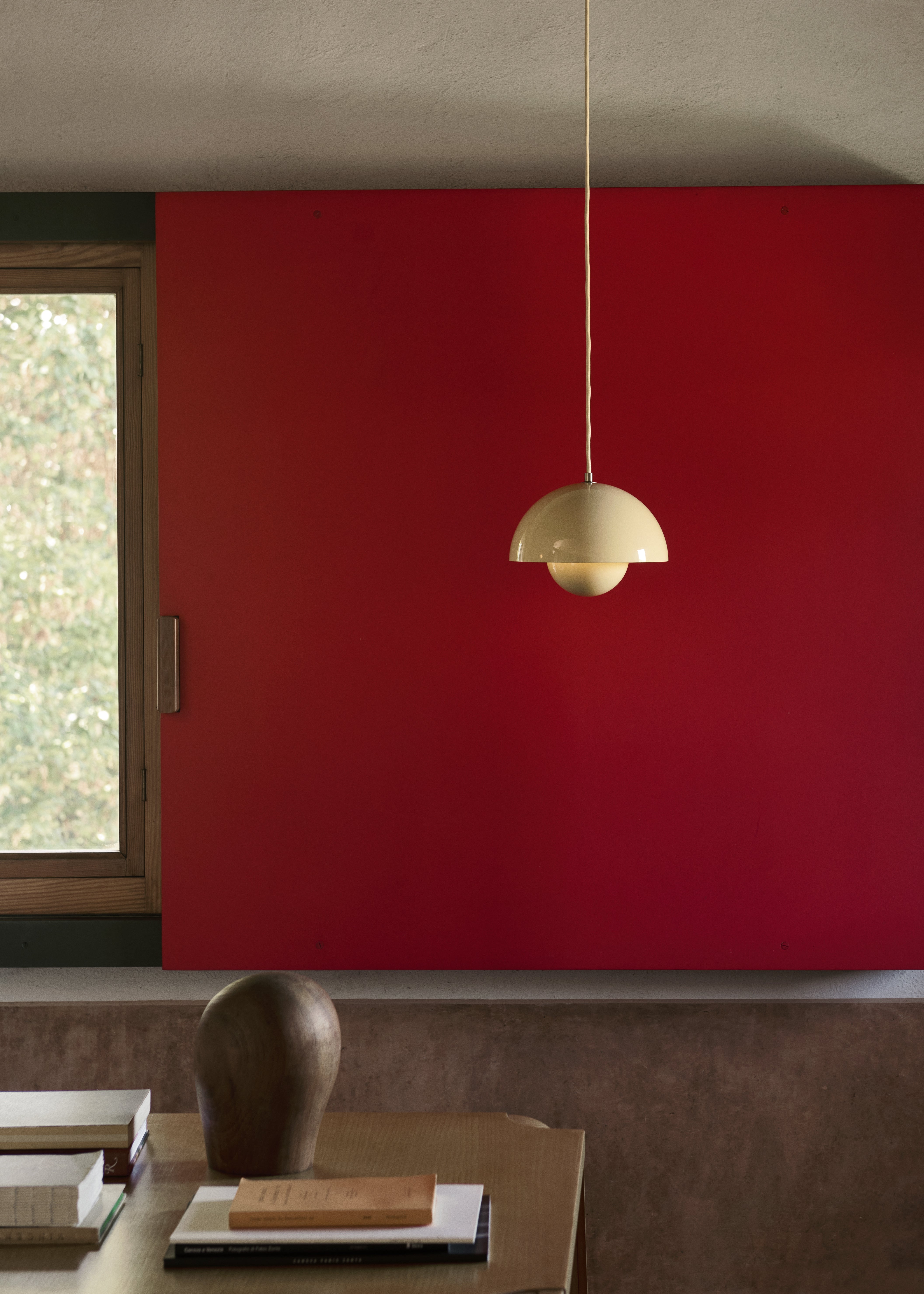 Lampa visiacá FLOWERPOT slonová kosť