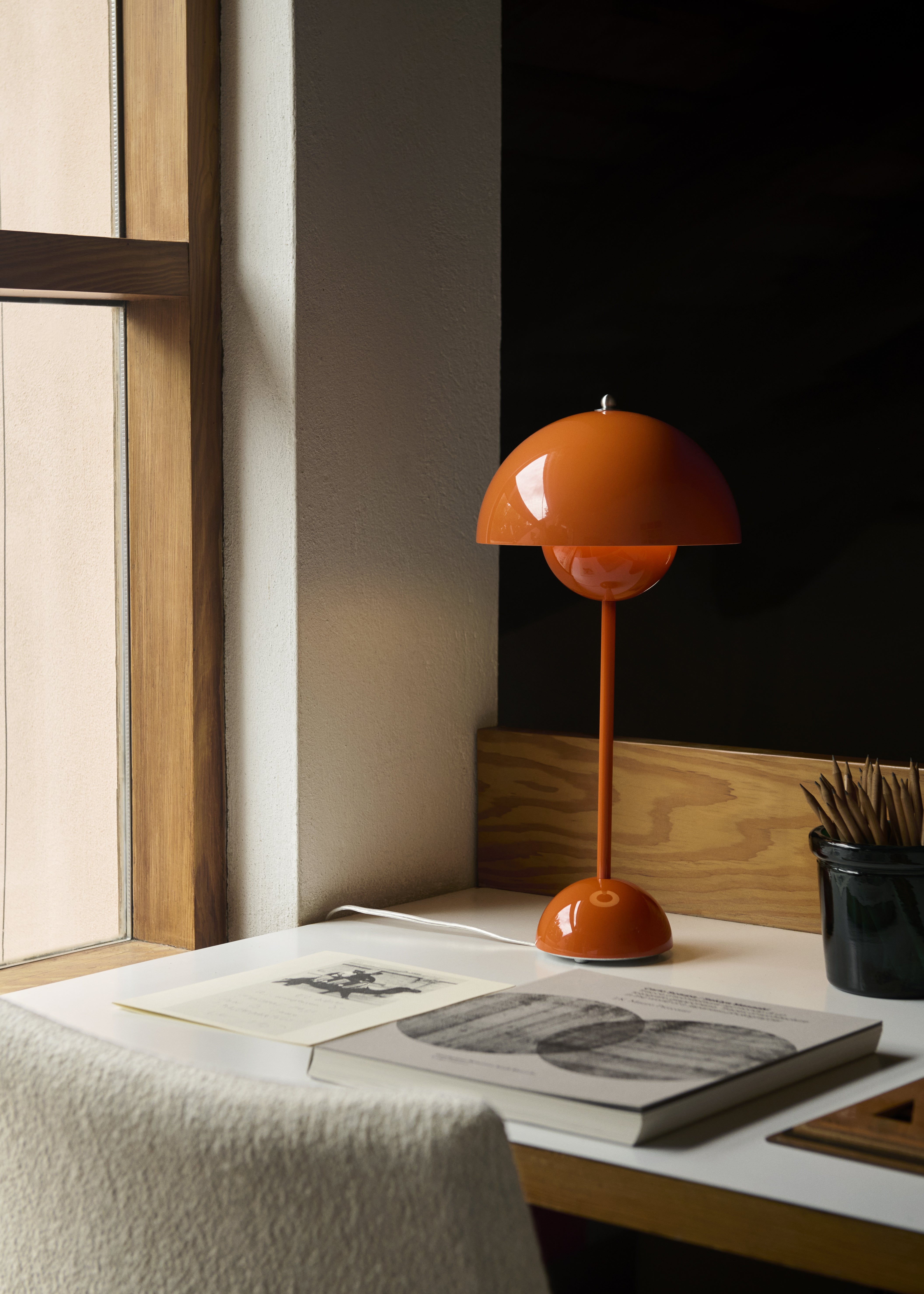 Stolná lampa FLOWERPOT VP3 oranžová