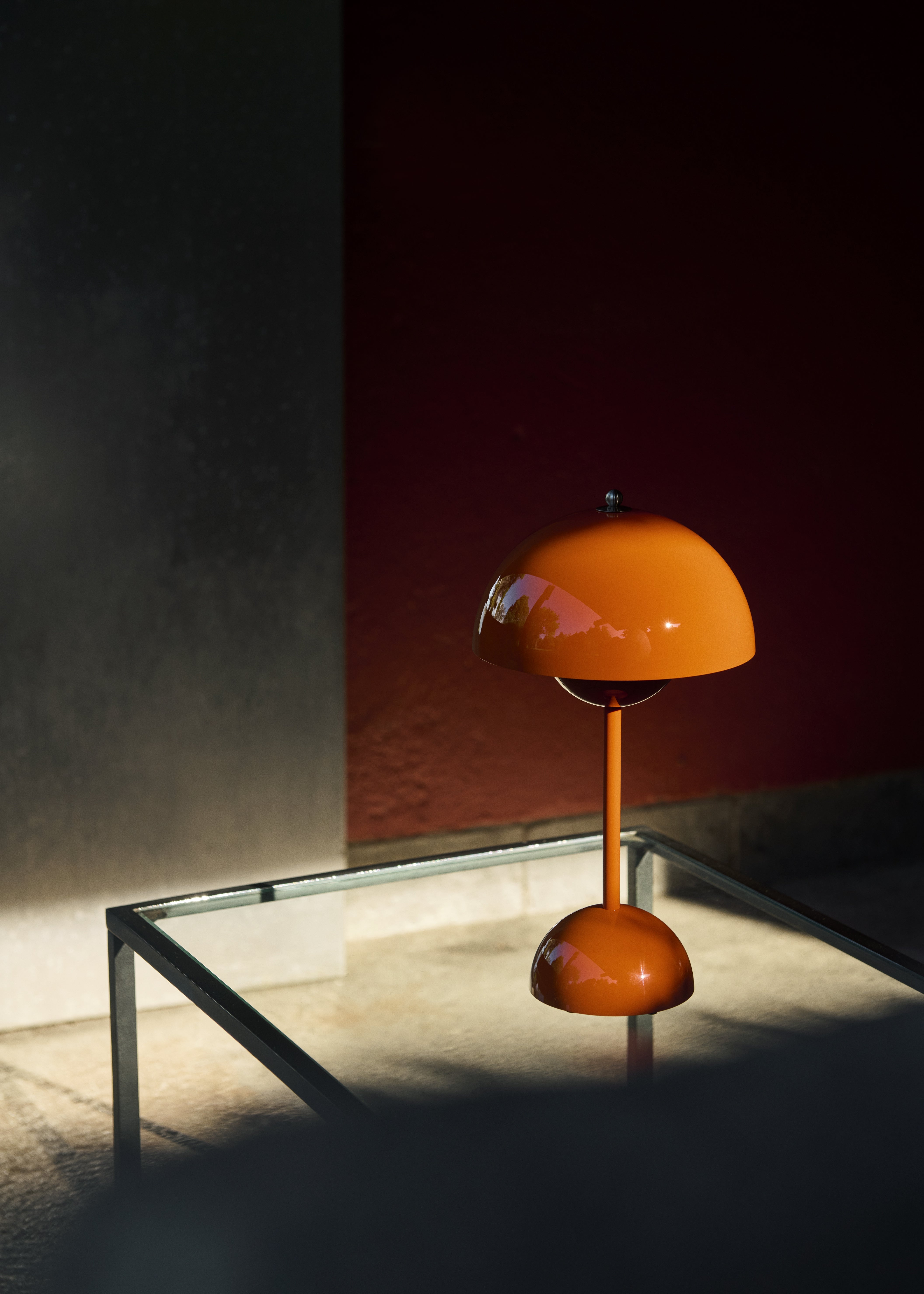 Prenosná lampa FLOWERPOT VP9 oranžová