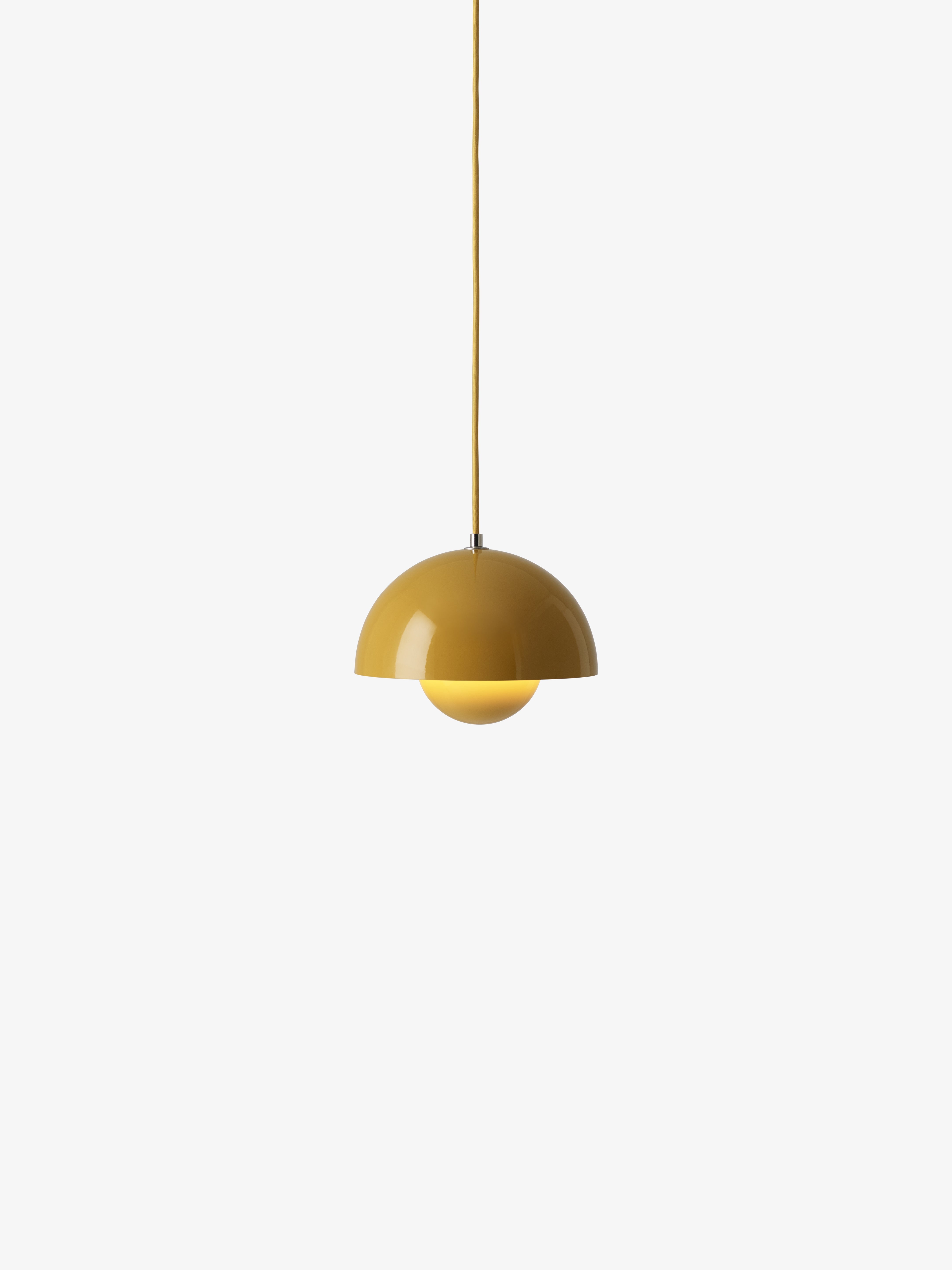 Lampa visiacá FLOWERPOT v horčicovej farbe