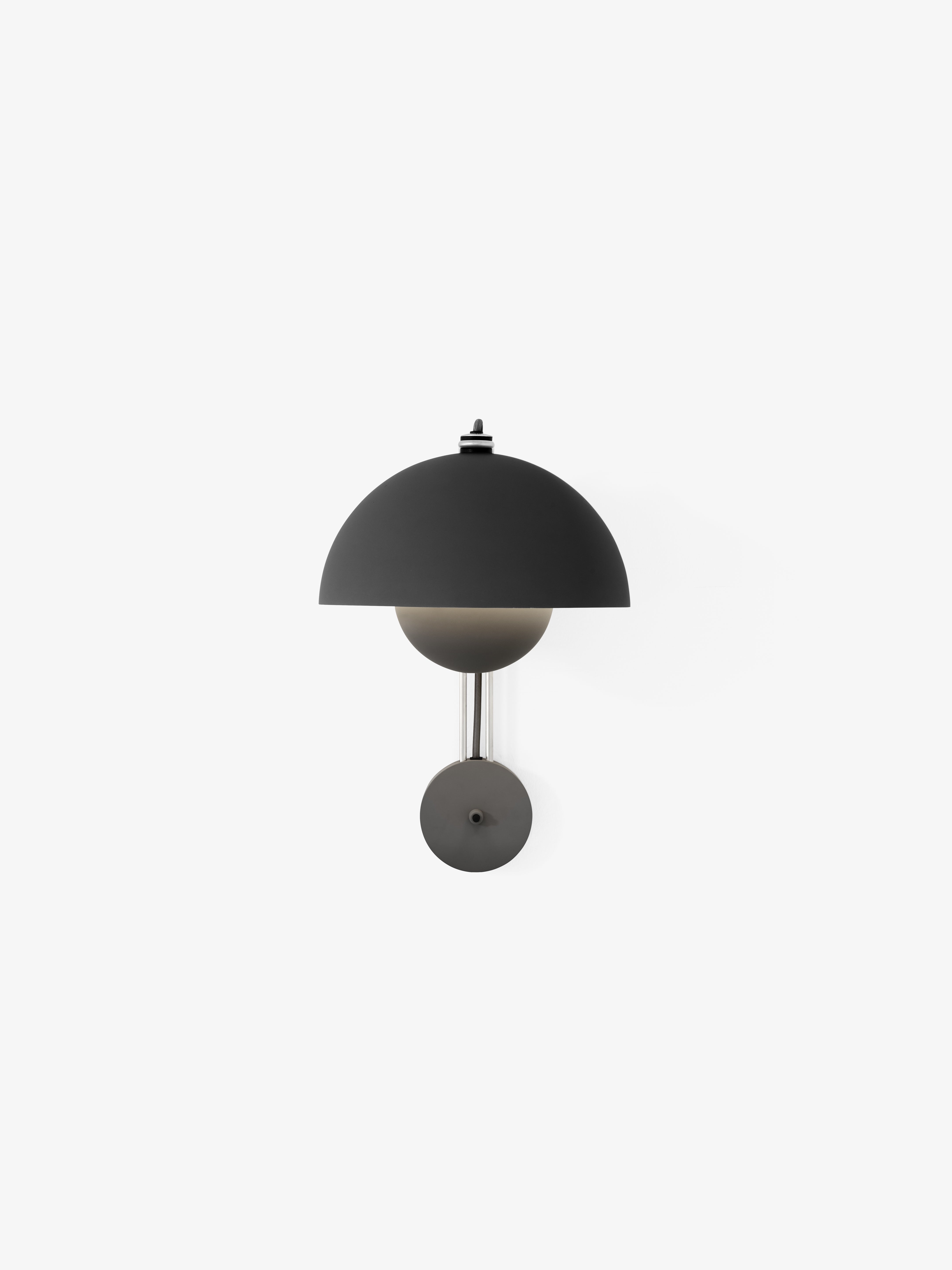 Nástenná lampa FLOWERPOT VP8 matná čierna