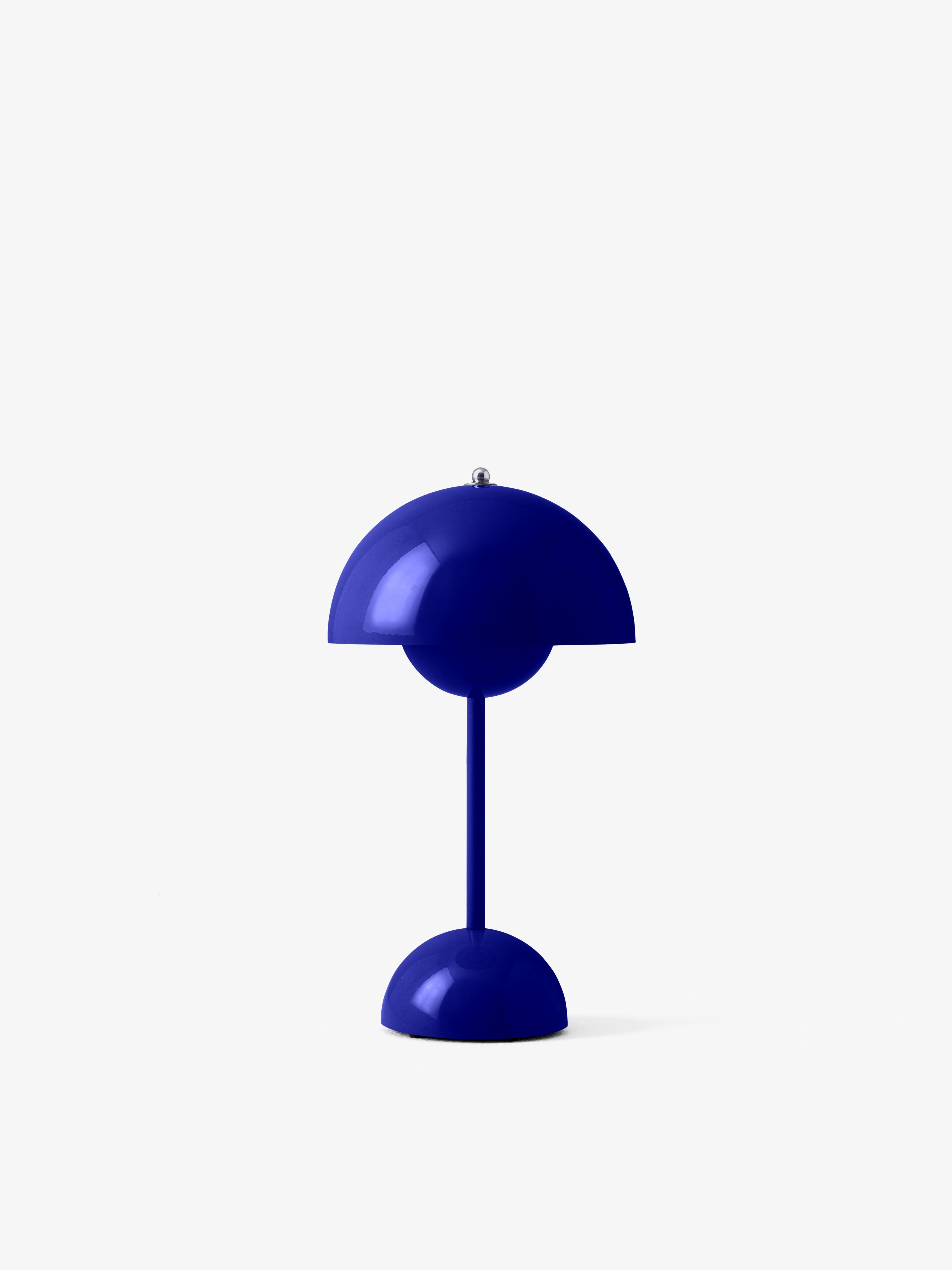 Lampa prenosná FLOWERPOT VP9 v kobaltovej farbe