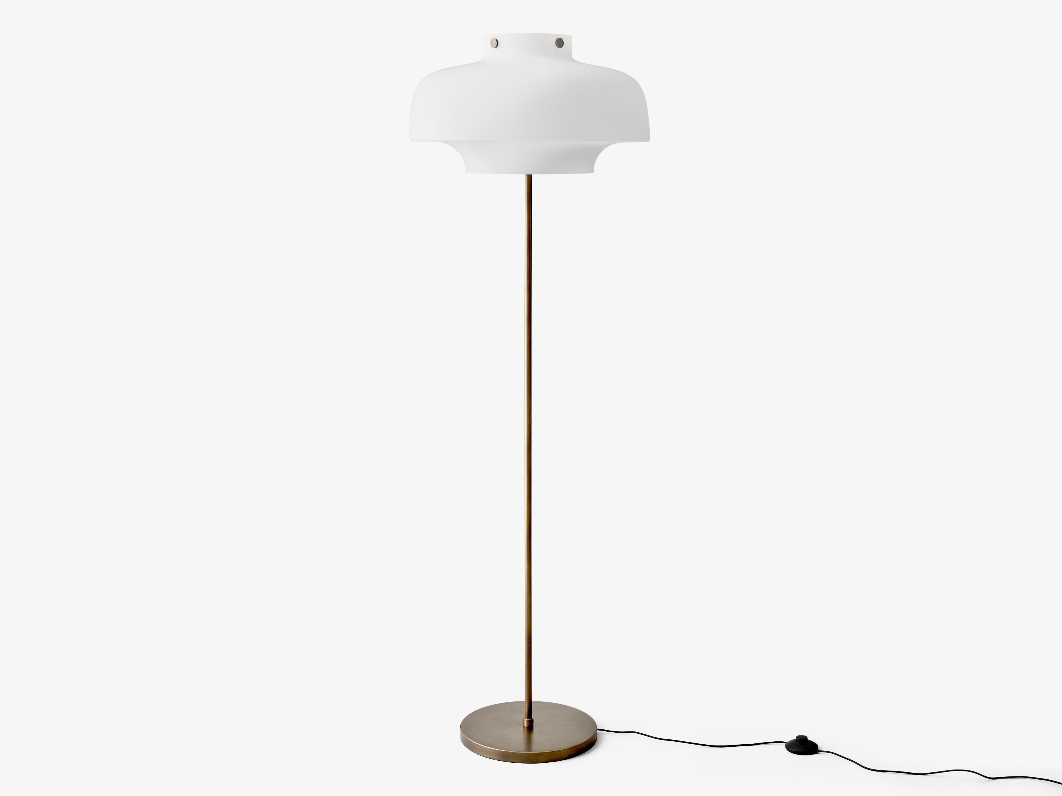 Podlahová lampa COPENHAGEN SC14 opálový tienidlo s bronzovo mosadzným podstavcom