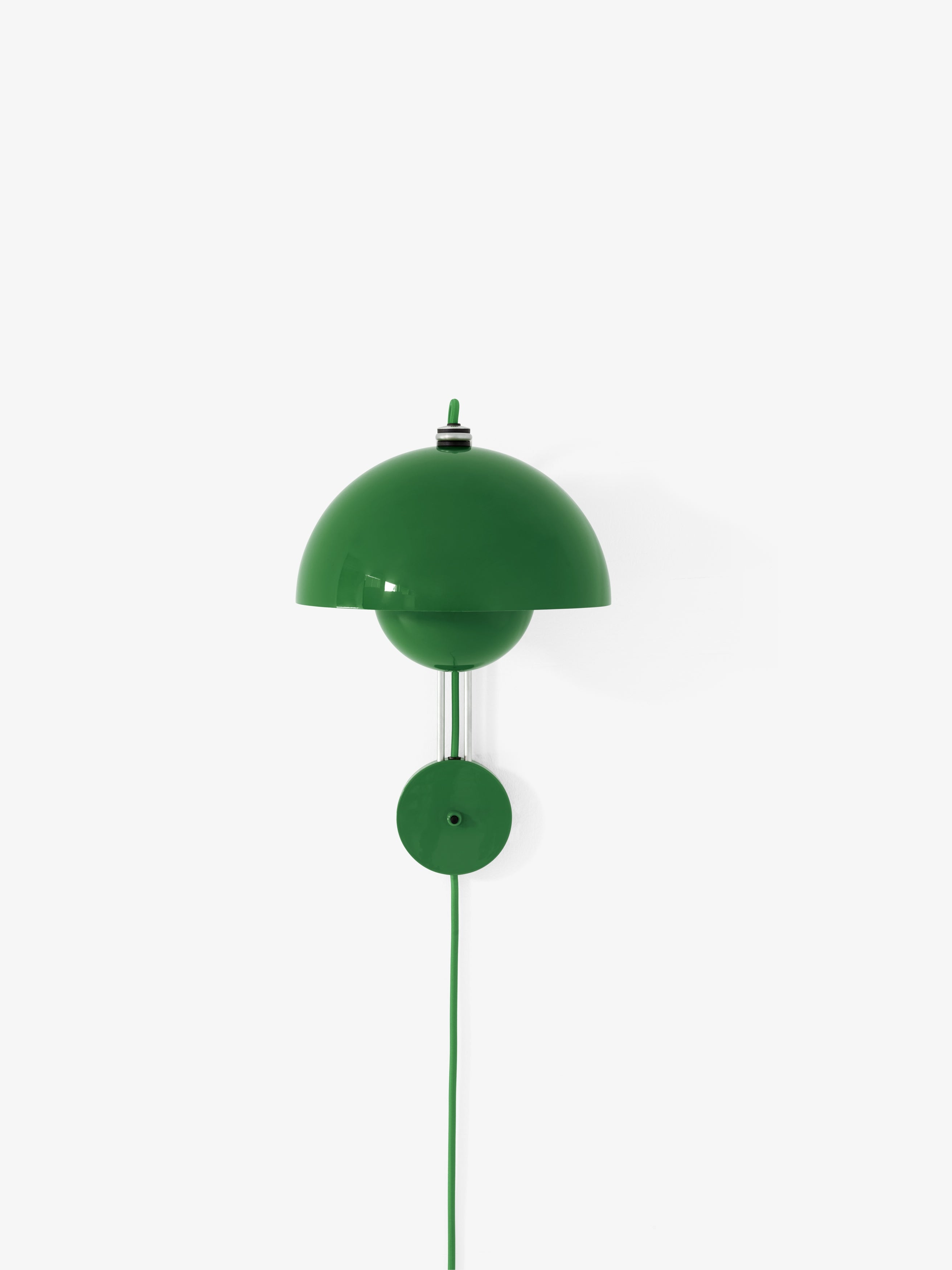 Nástenná lampa FLOWERPOT VP8 v intenzívnej zelenej farbe