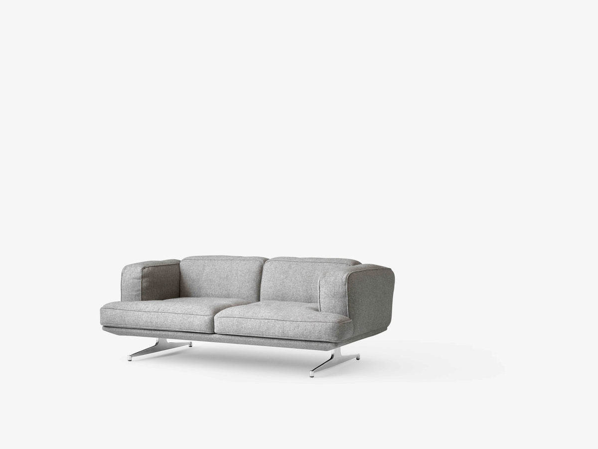 Sofa pre 2 osoby INLAND AV22 čalúnená s hliníkovým podstavcom