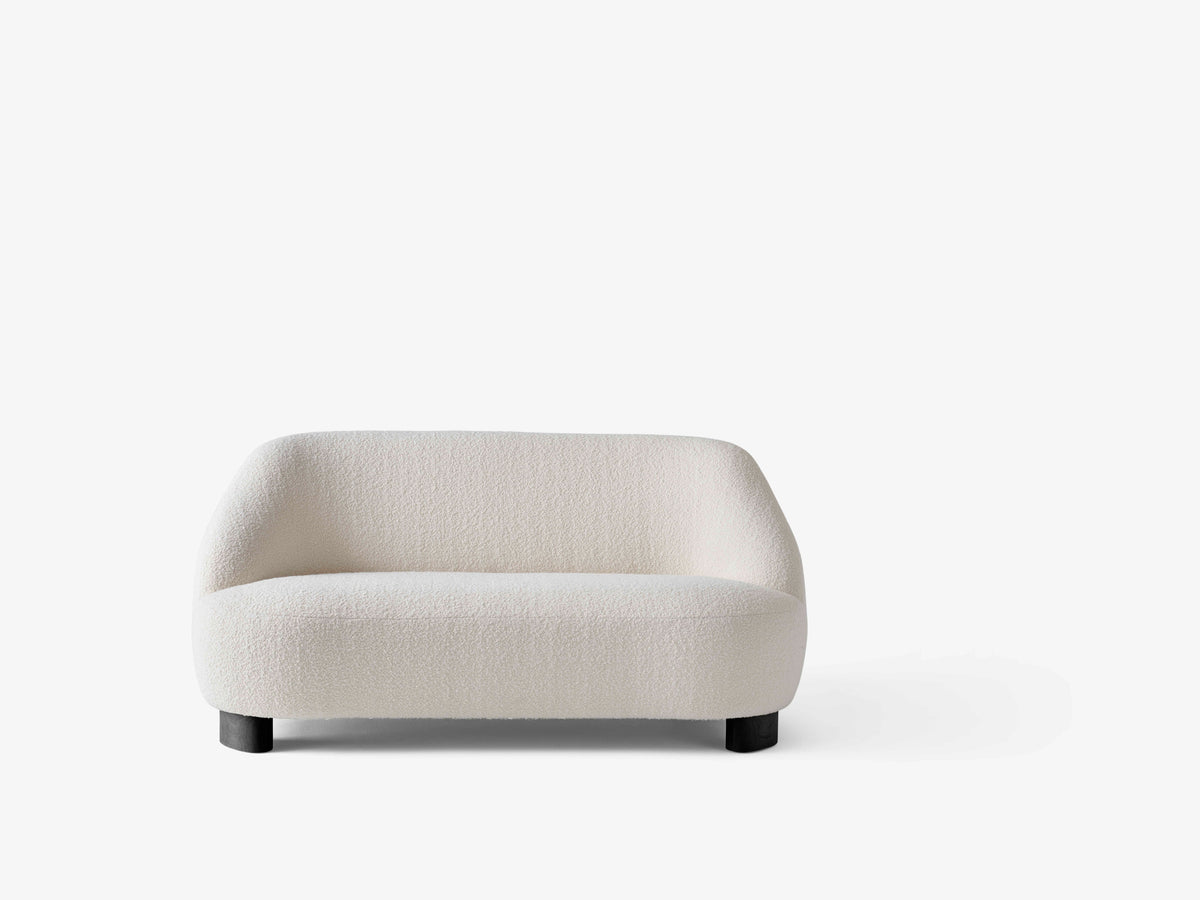Sofa pre 2 osoby MARGAS LC3 čalúnená s čiernym dubovým podstavcom