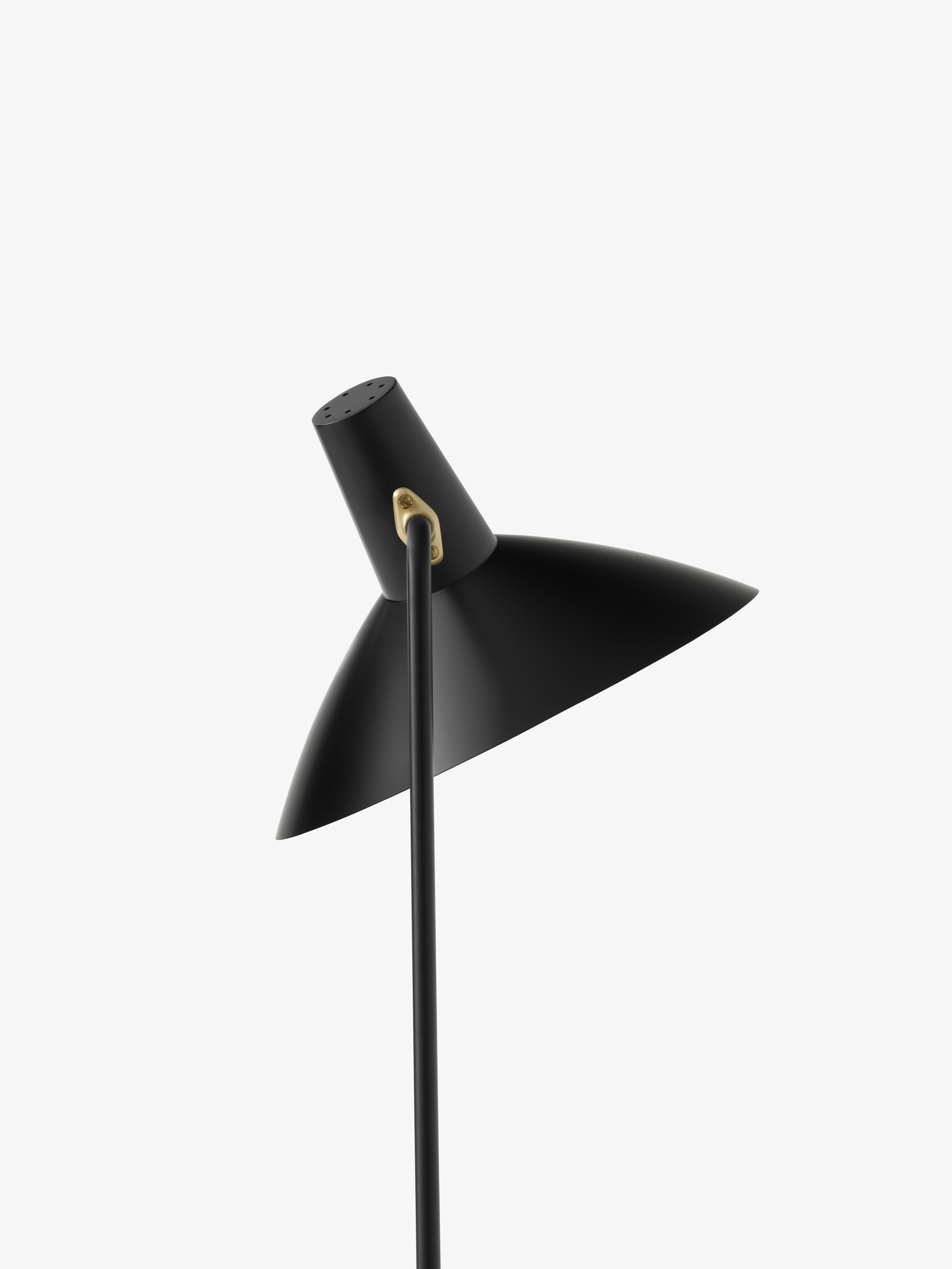 Lampa podlahová TRIPOD HM8 čierna