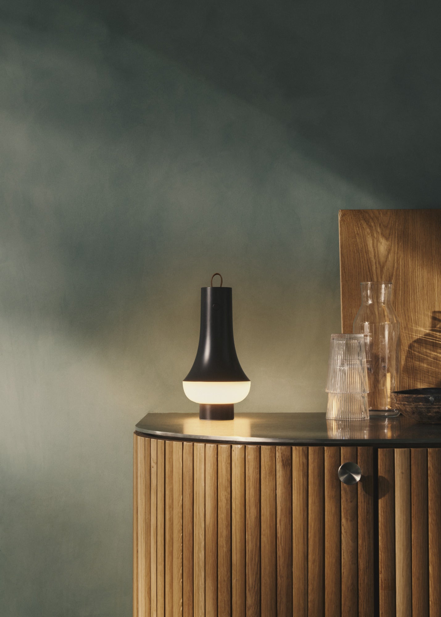 Prenosná lampa TOMOSHI tmavohnedá