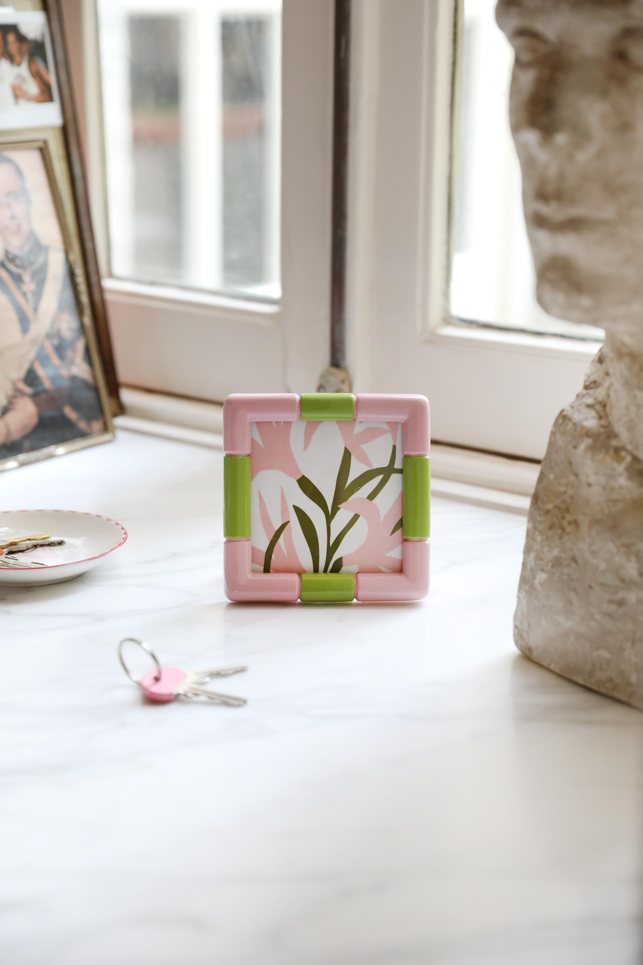 RIFT SQUARE photo frame pink with green