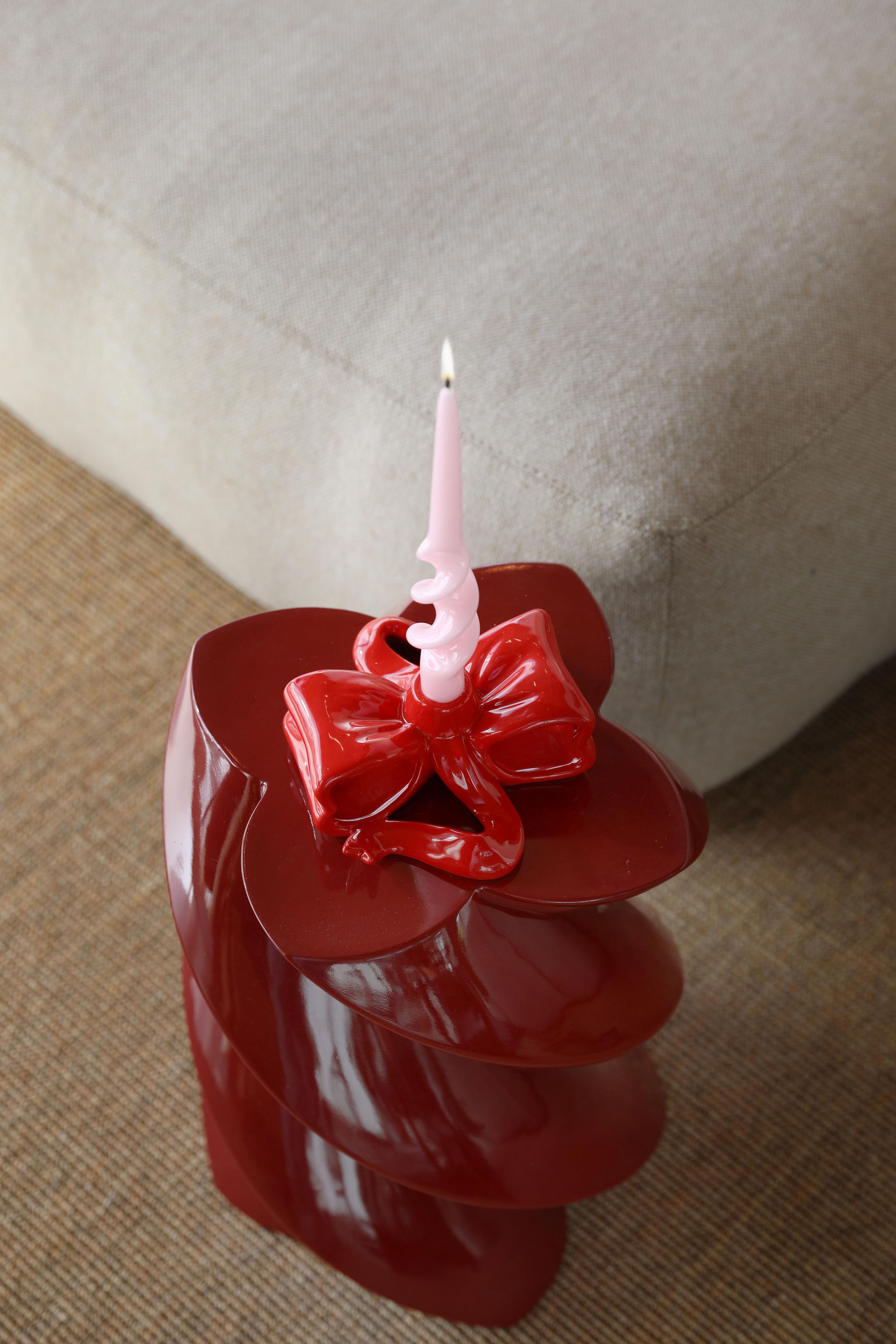 Bocný stolík MARSHMALLOW burgundový