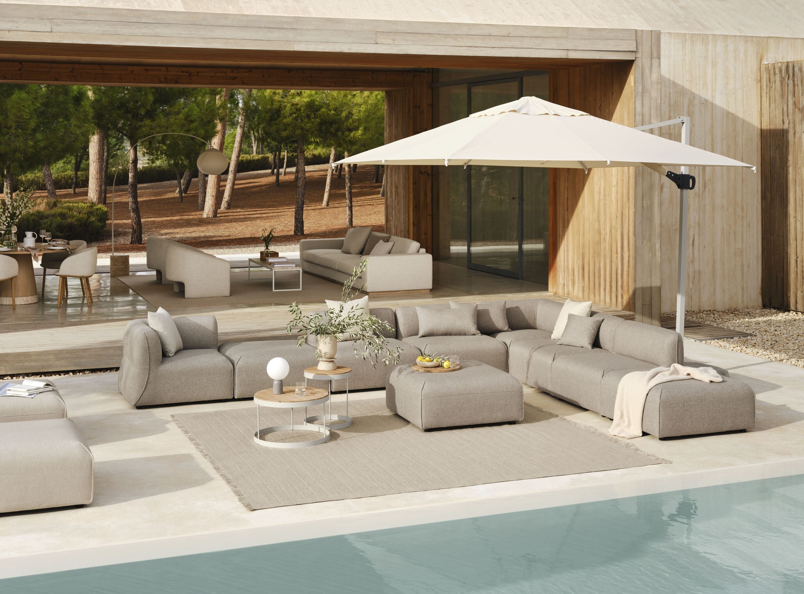 Modulárna vonkajšia pohovka ARKE - ľavý čalúnený modul