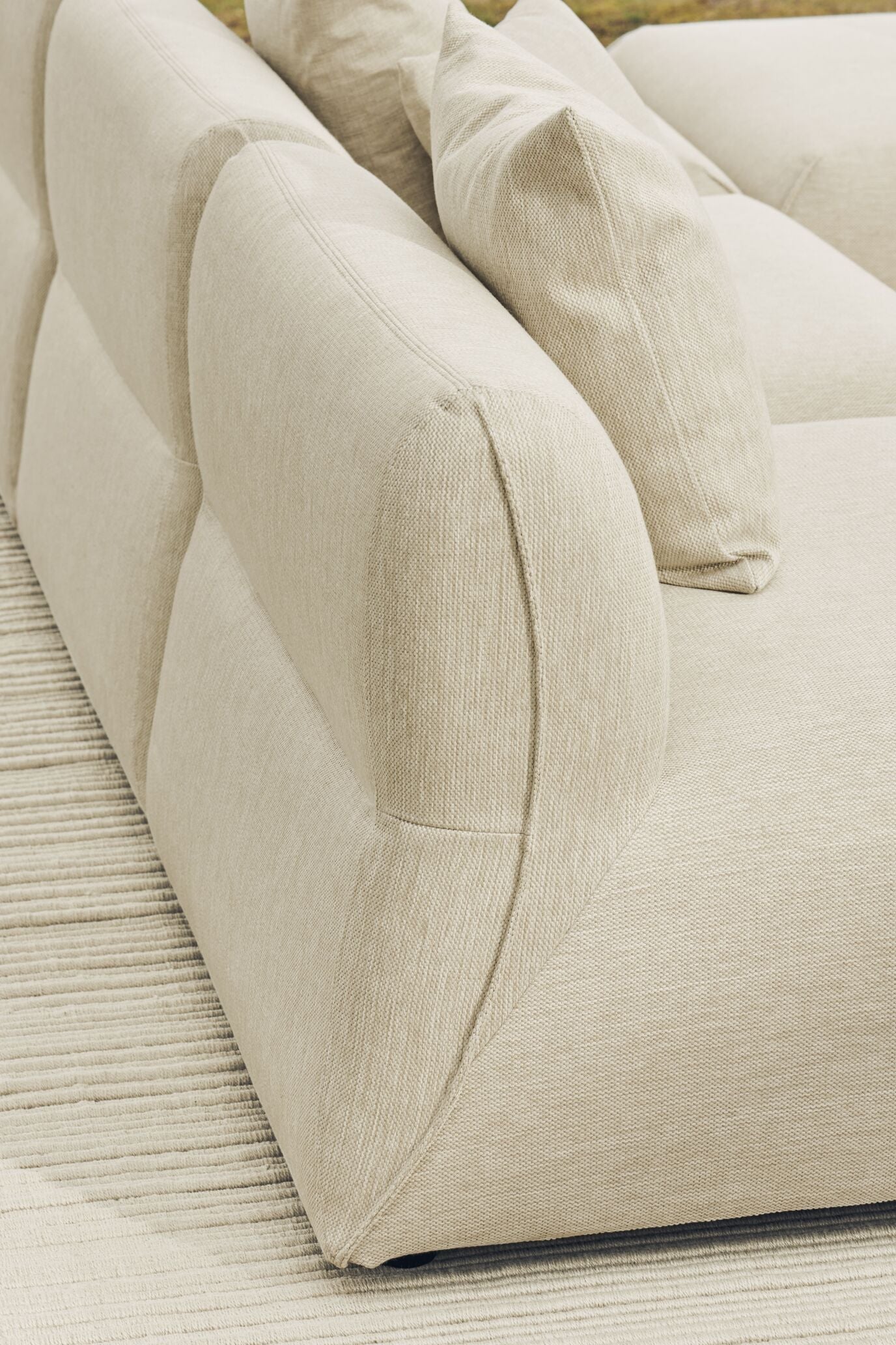 Modulárna vonkajšia pohovka ARKE - ľavý čalúnený modul