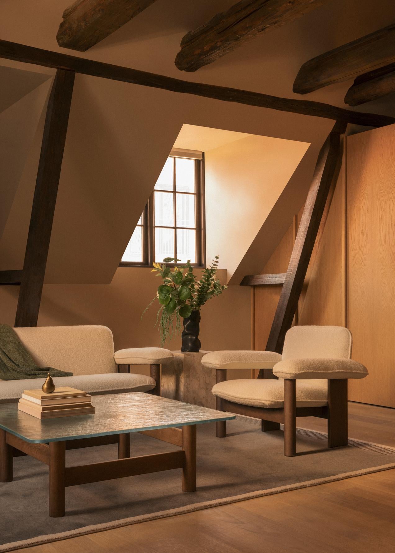 BRASILIA Armchair in Sheepskin with Walnut Base