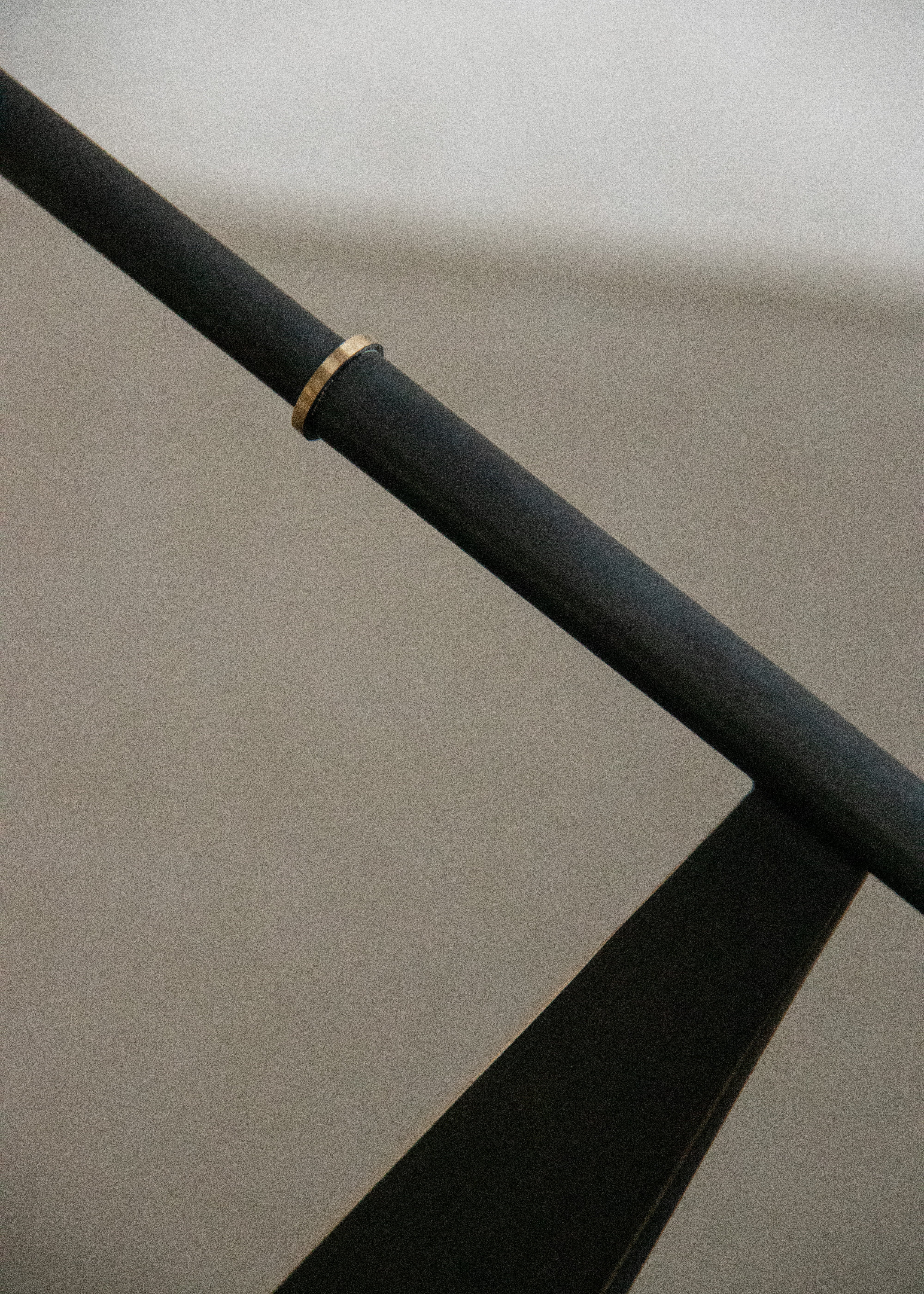 INTERCONNECT black candlestick