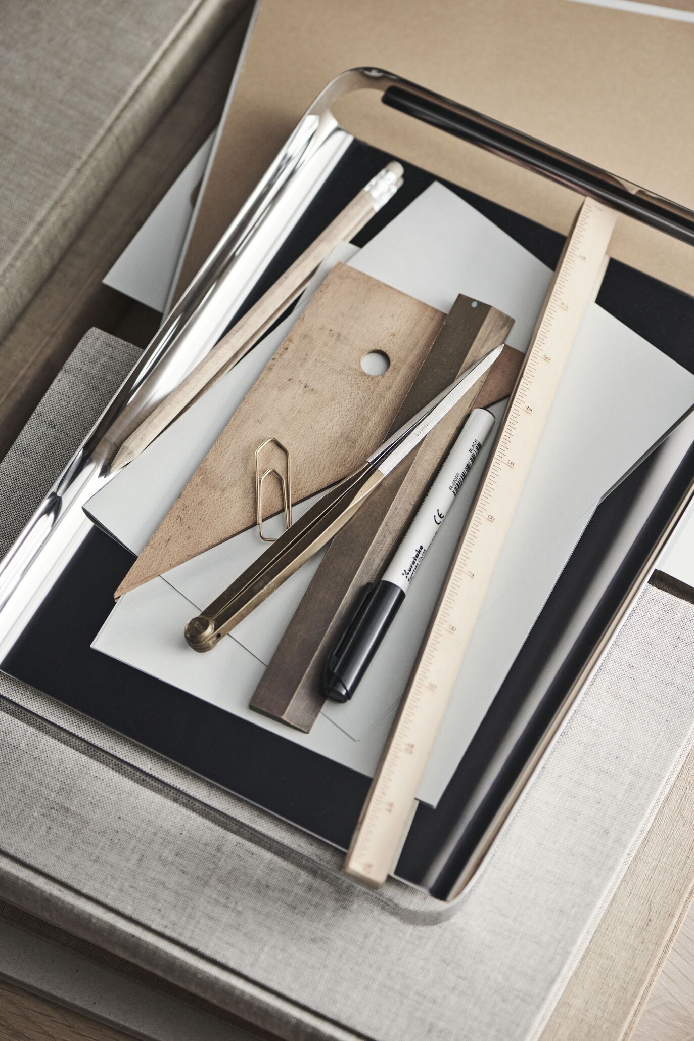 Podnos UNIO matný čierny oceľový