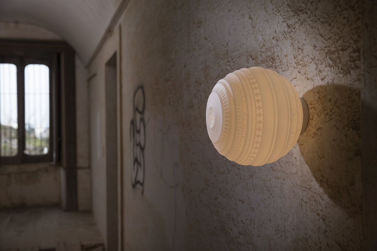 Nástenná lampa BRAILLE biela
