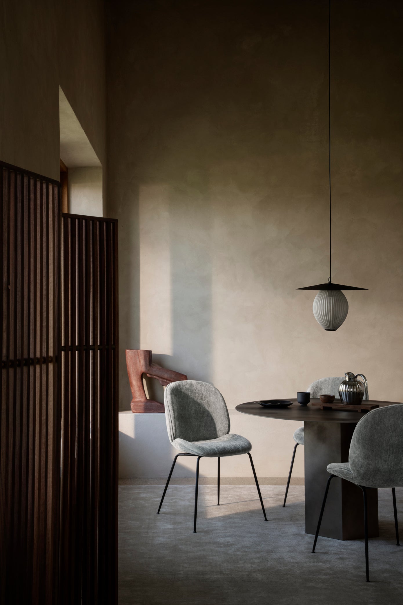 EPIC Round Table Black Steel