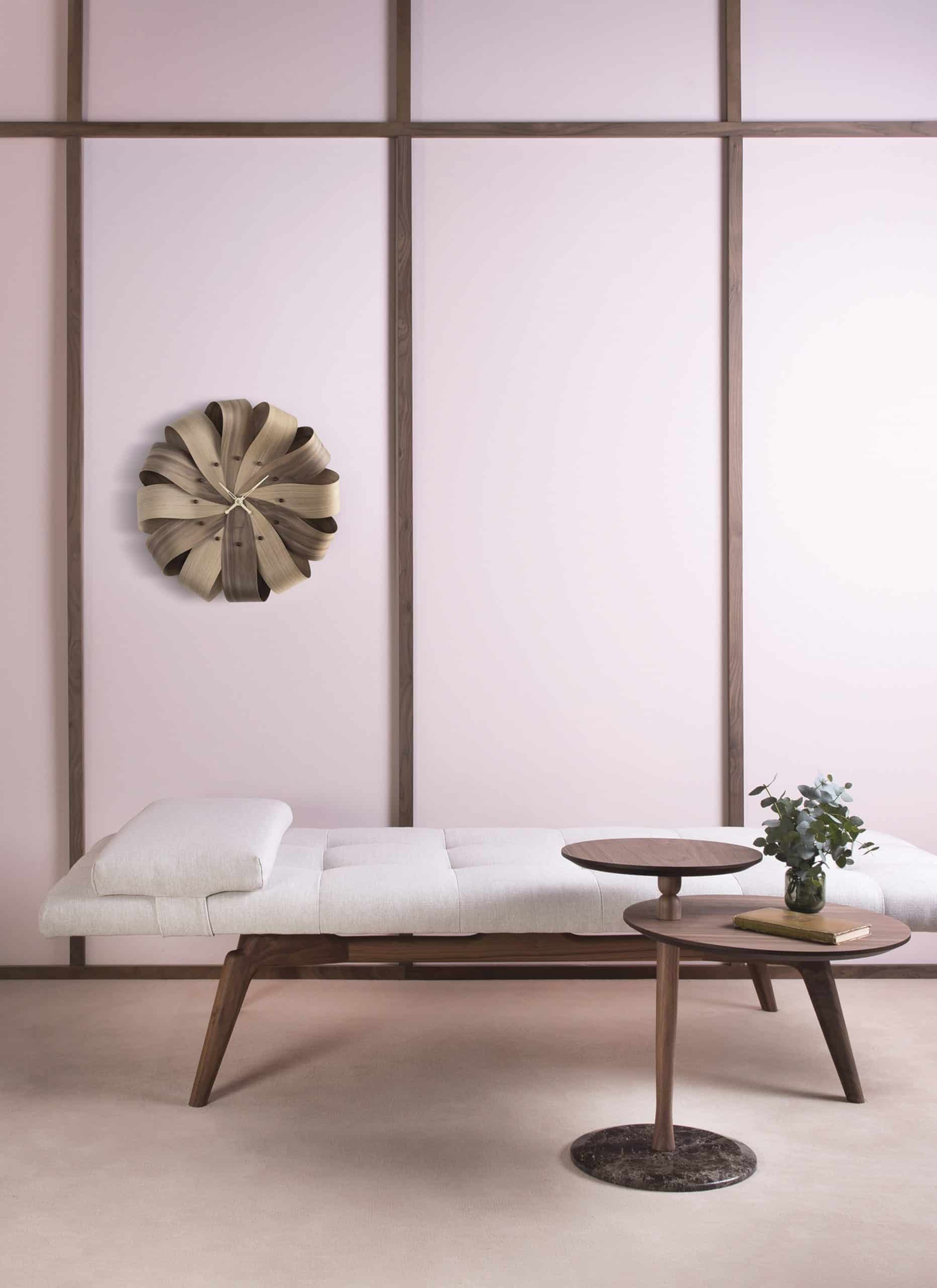 Nástenné hodiny BRISA orechové drevo s dubovým drevom