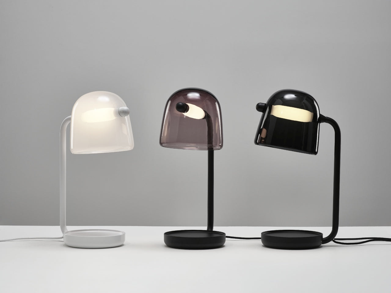 Table lamp can be black base
