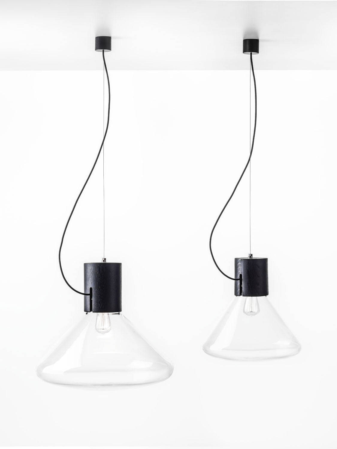 Závesná lampa MUFFINS z fúkaného skla