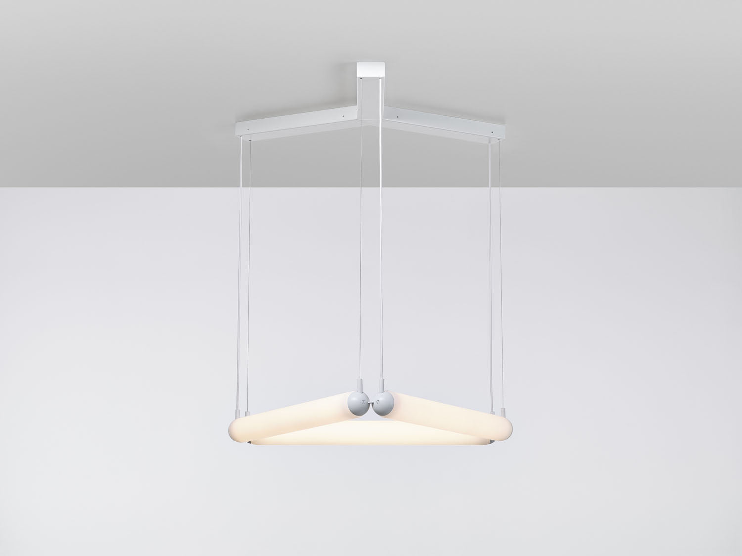 Závesná lampa PURO CONTOUR - TROJUHOLNÍK matné sklo