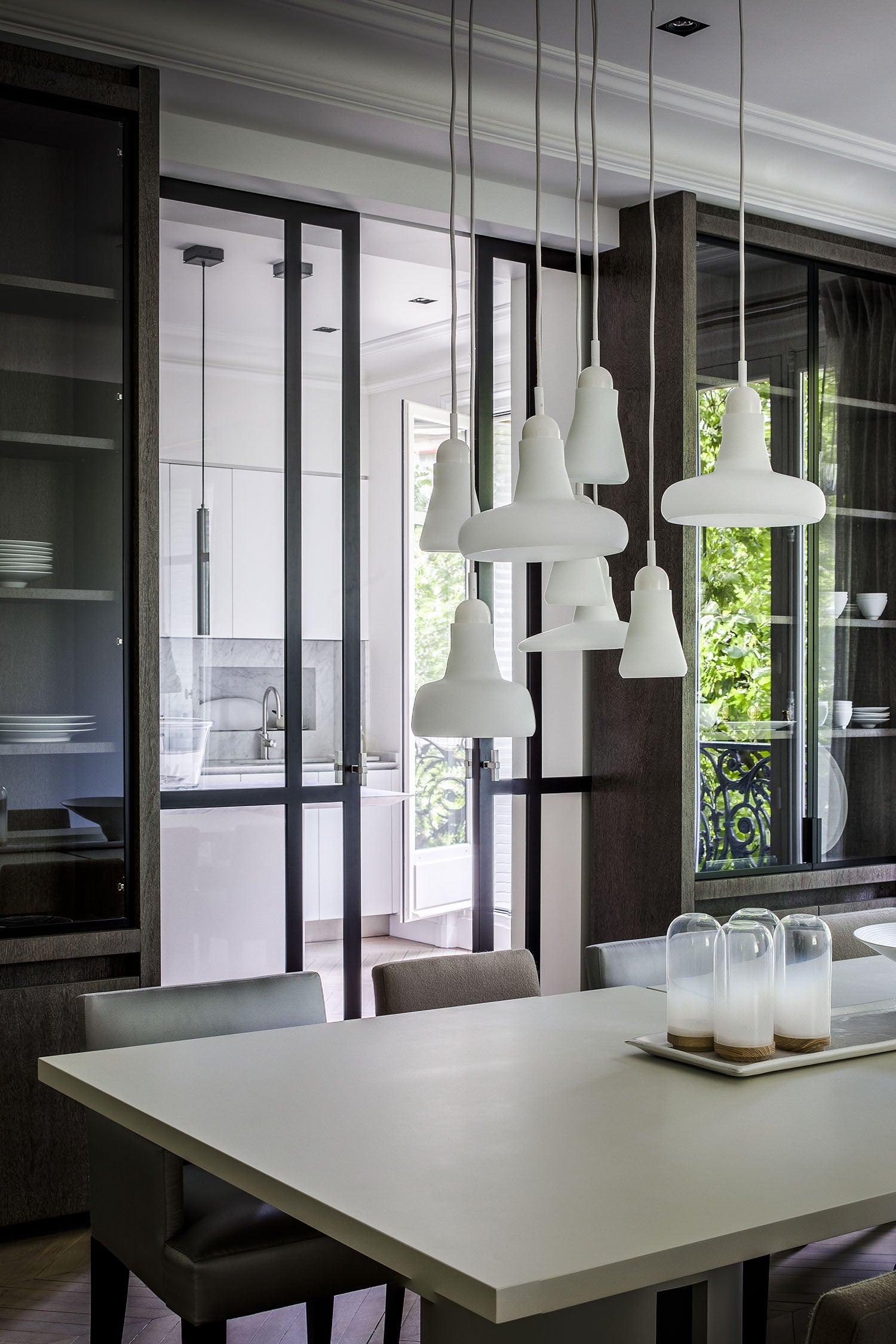 Shadows PC897 Matte glass hanging lamp