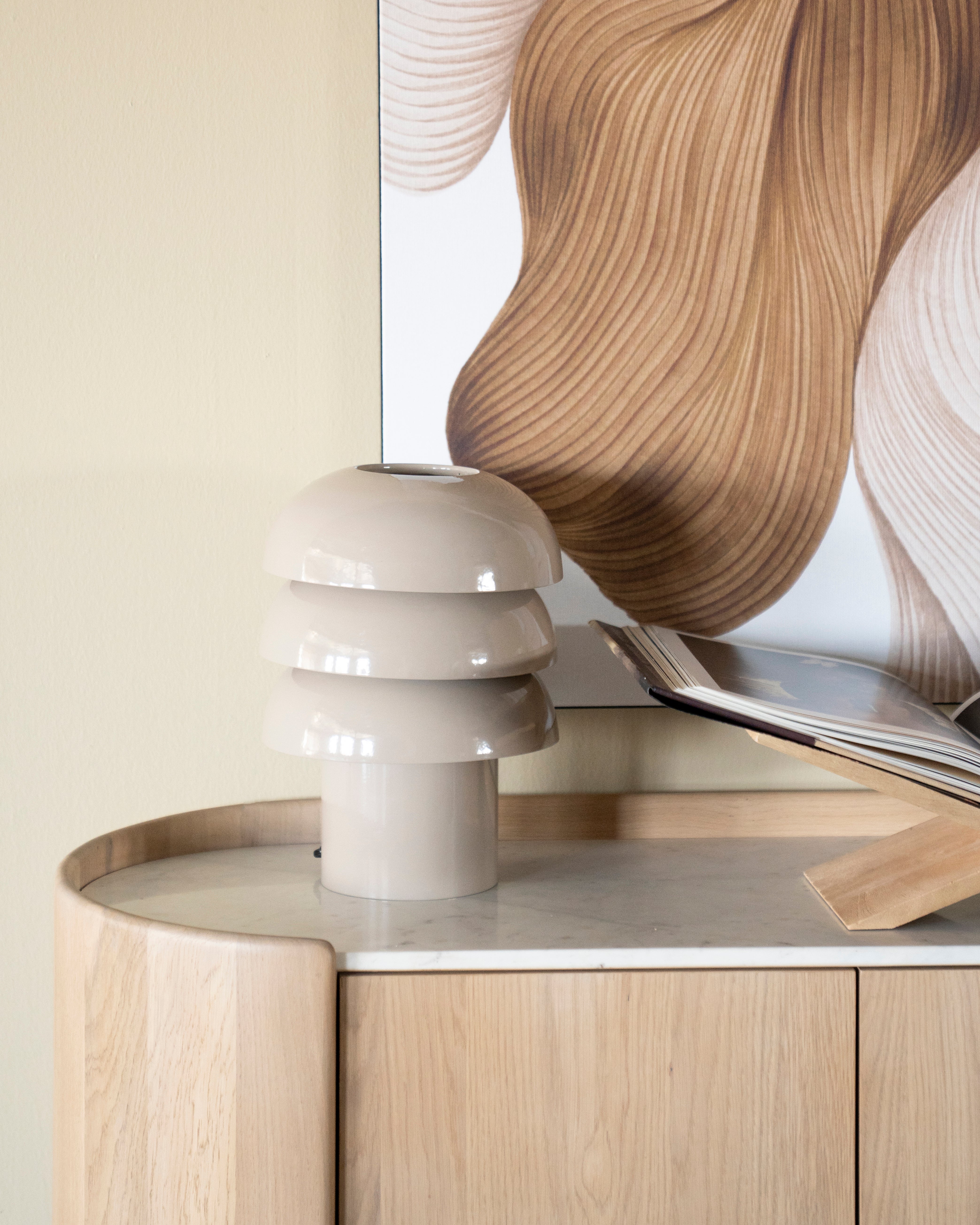 CURO beige table lamp