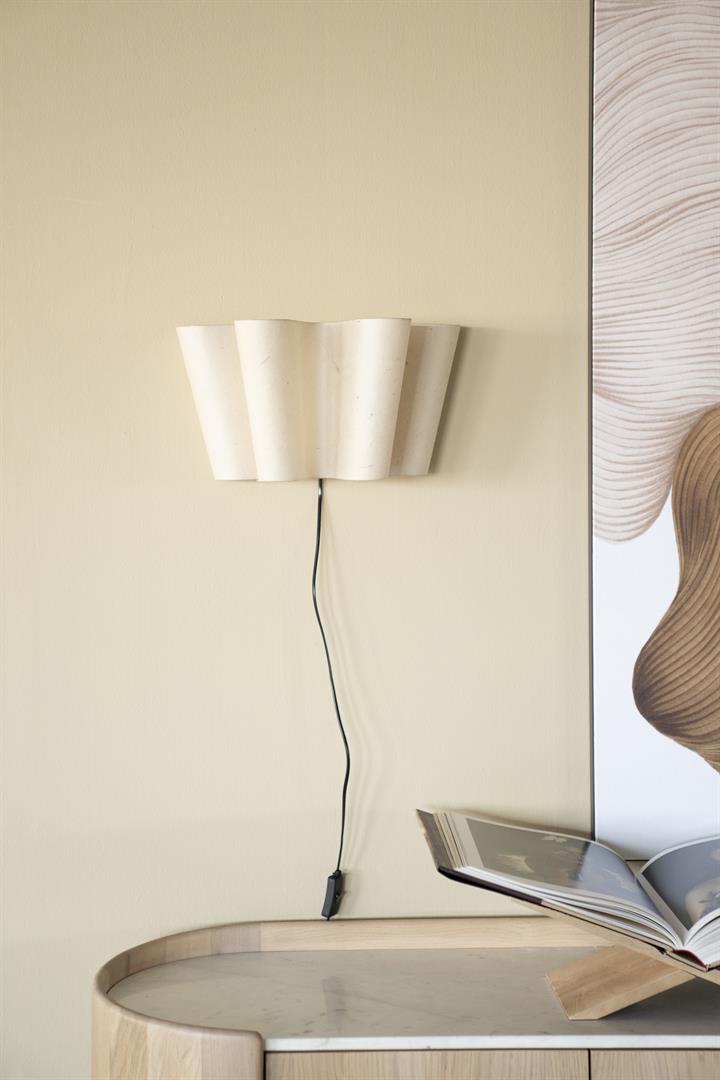 MEANDER beige wall lamp