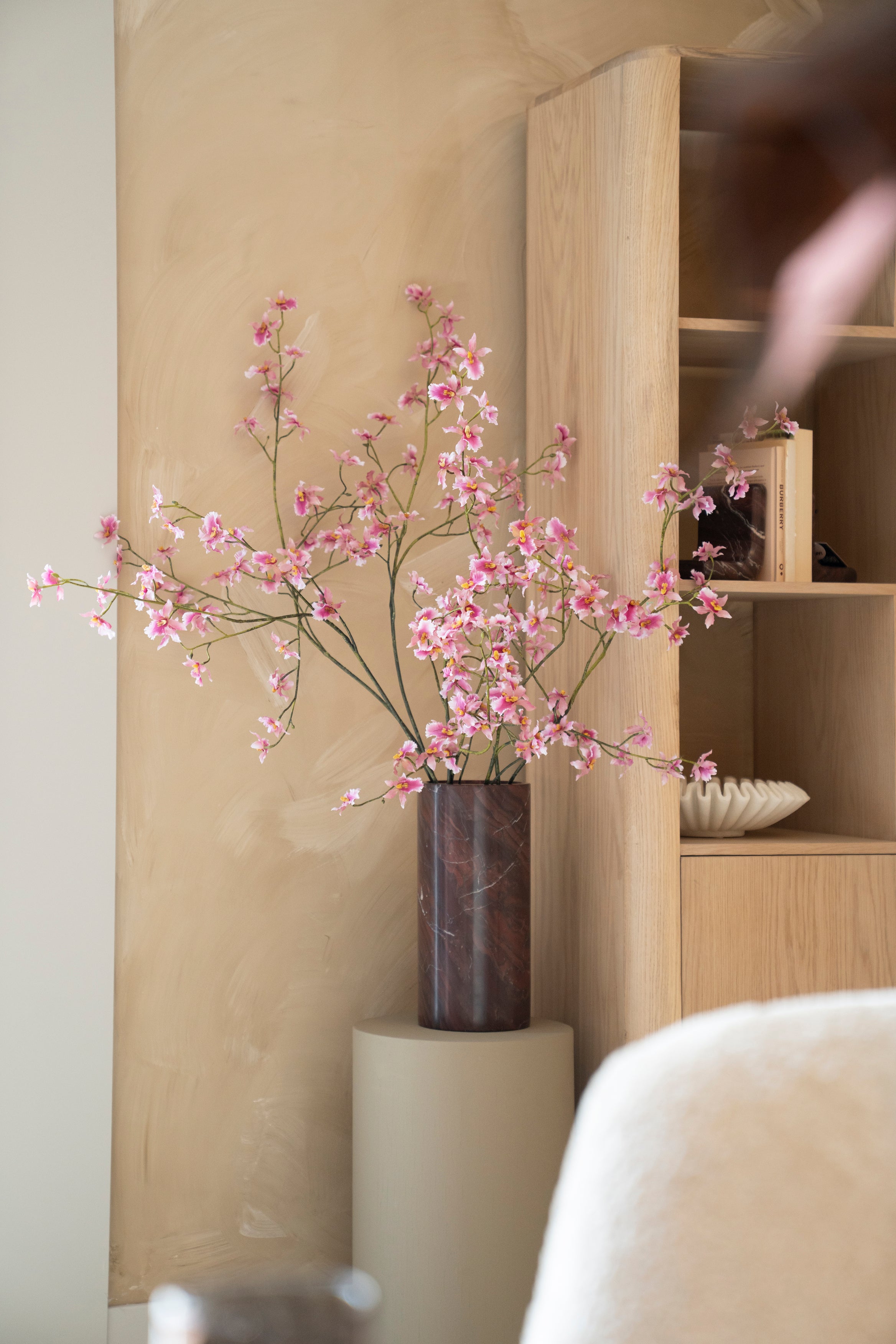 ROSSO vase brown marble