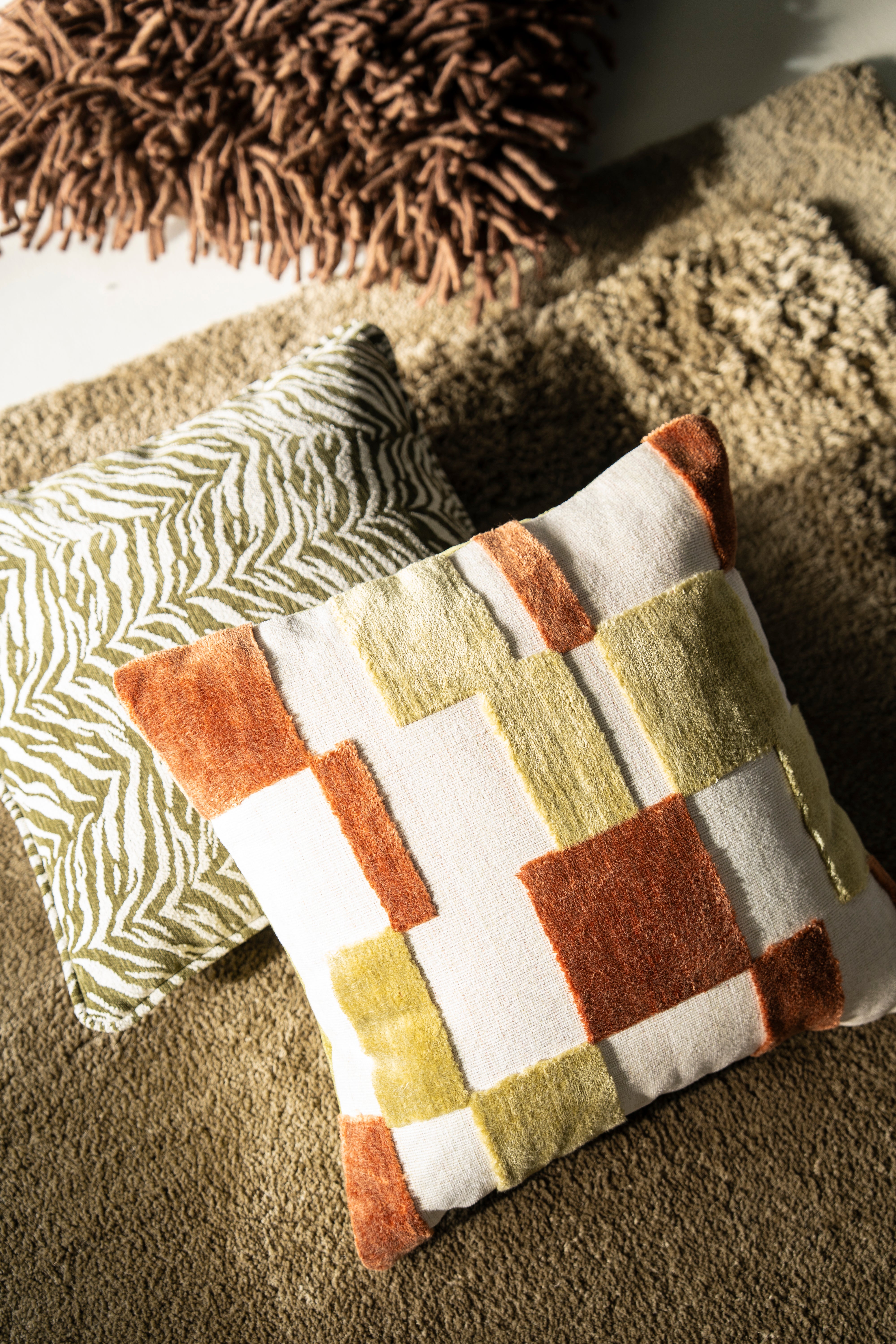 TIGRA mustard pillow