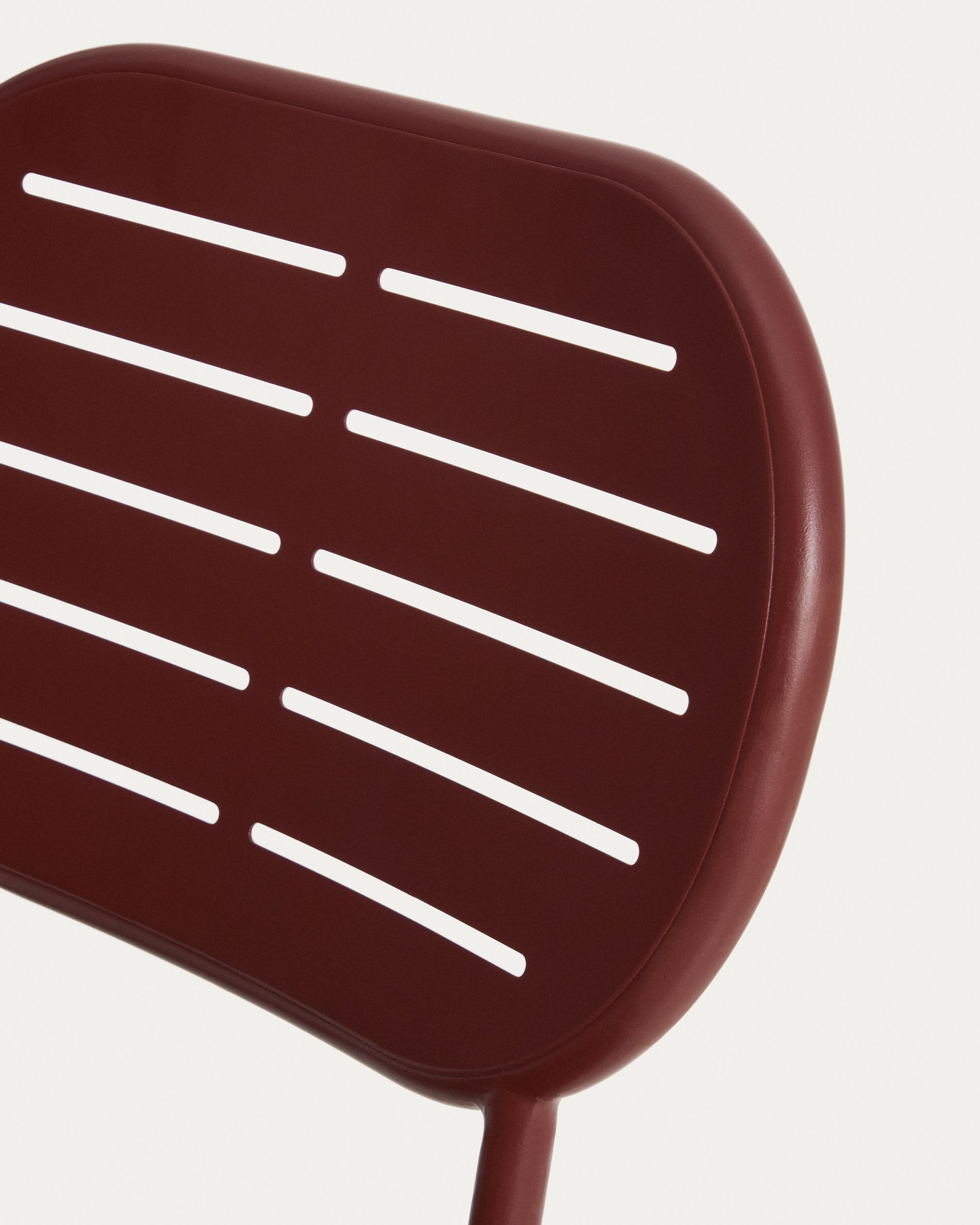 BRAI Burgundy Garden Chair