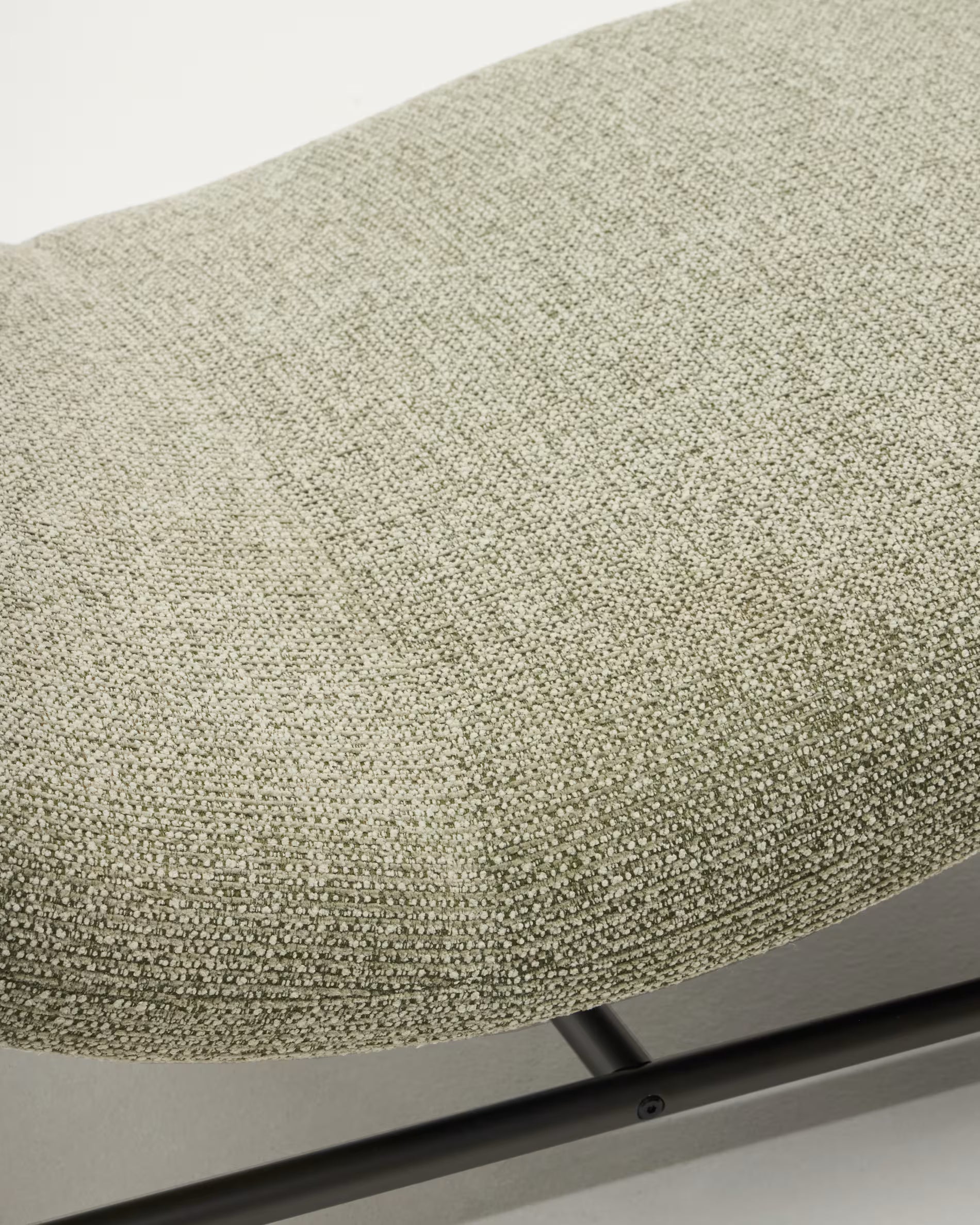 Szezlong OSLA jasne zelený s čiernym podstavcom