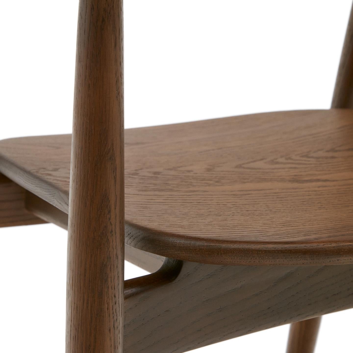 FONDES chair made of solid oak wood in walnut color