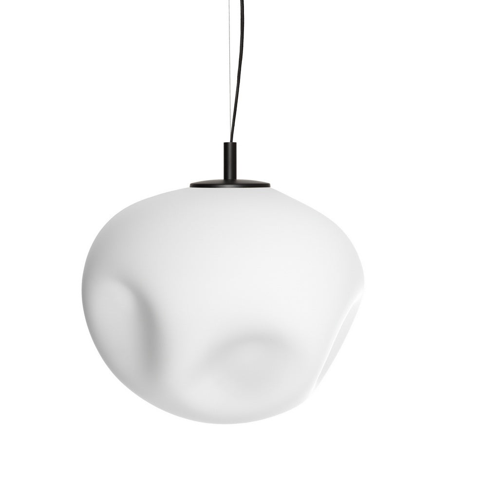 CLOE black pendant lamp