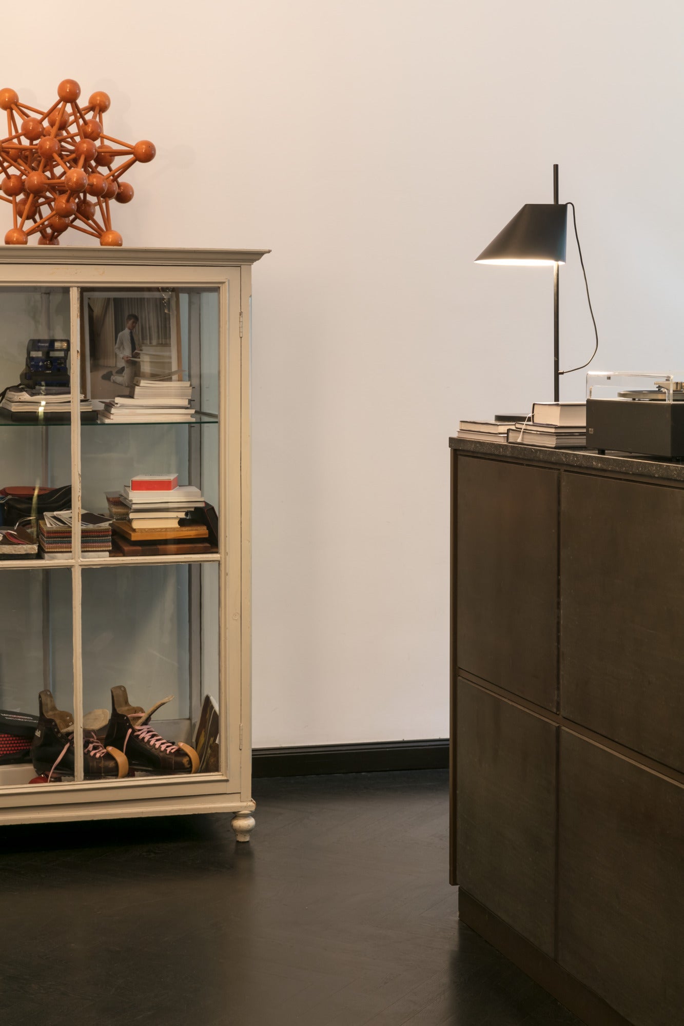 Stolná lampa YUH čierna