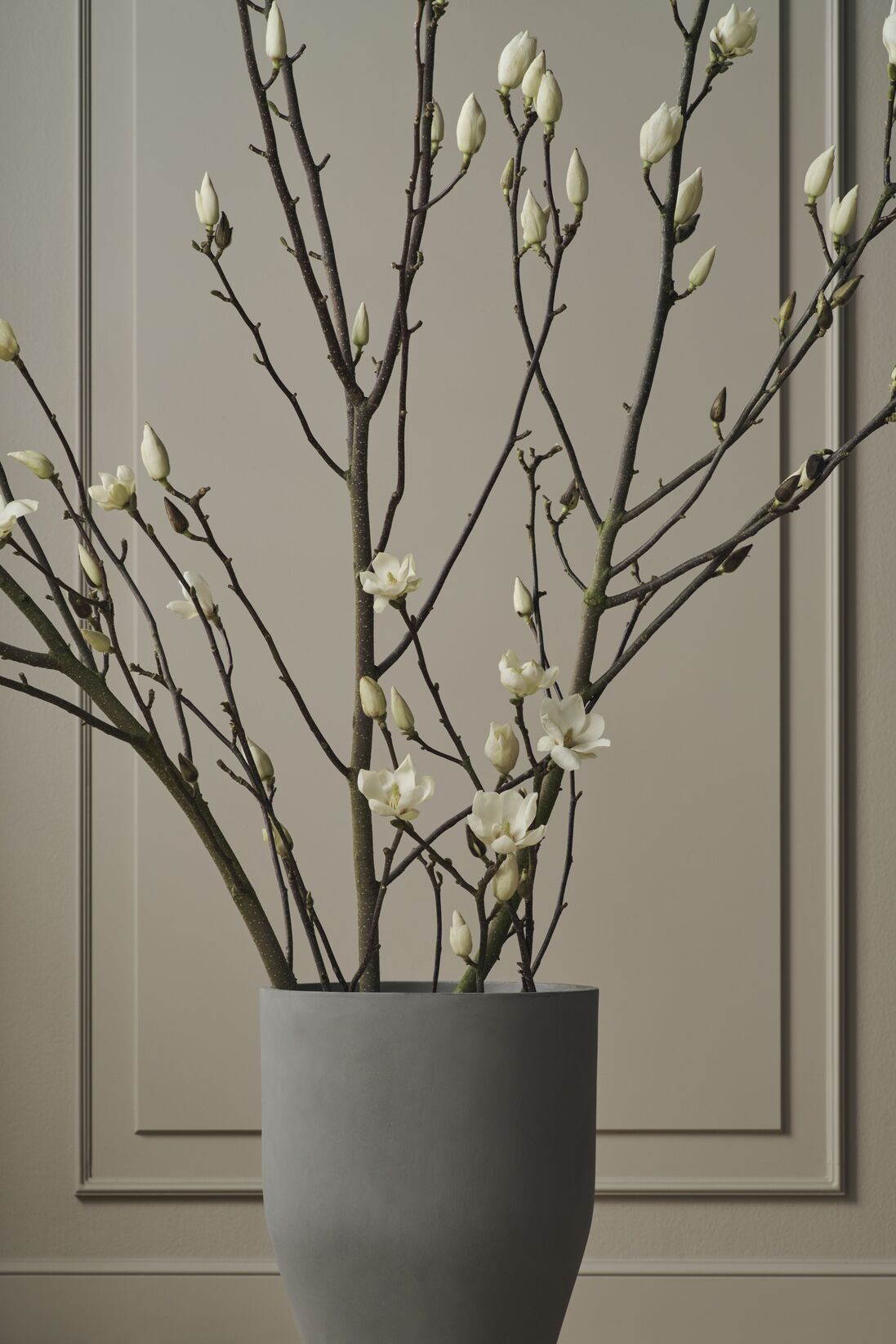 Kvetináč COMBO šedo-biely cement